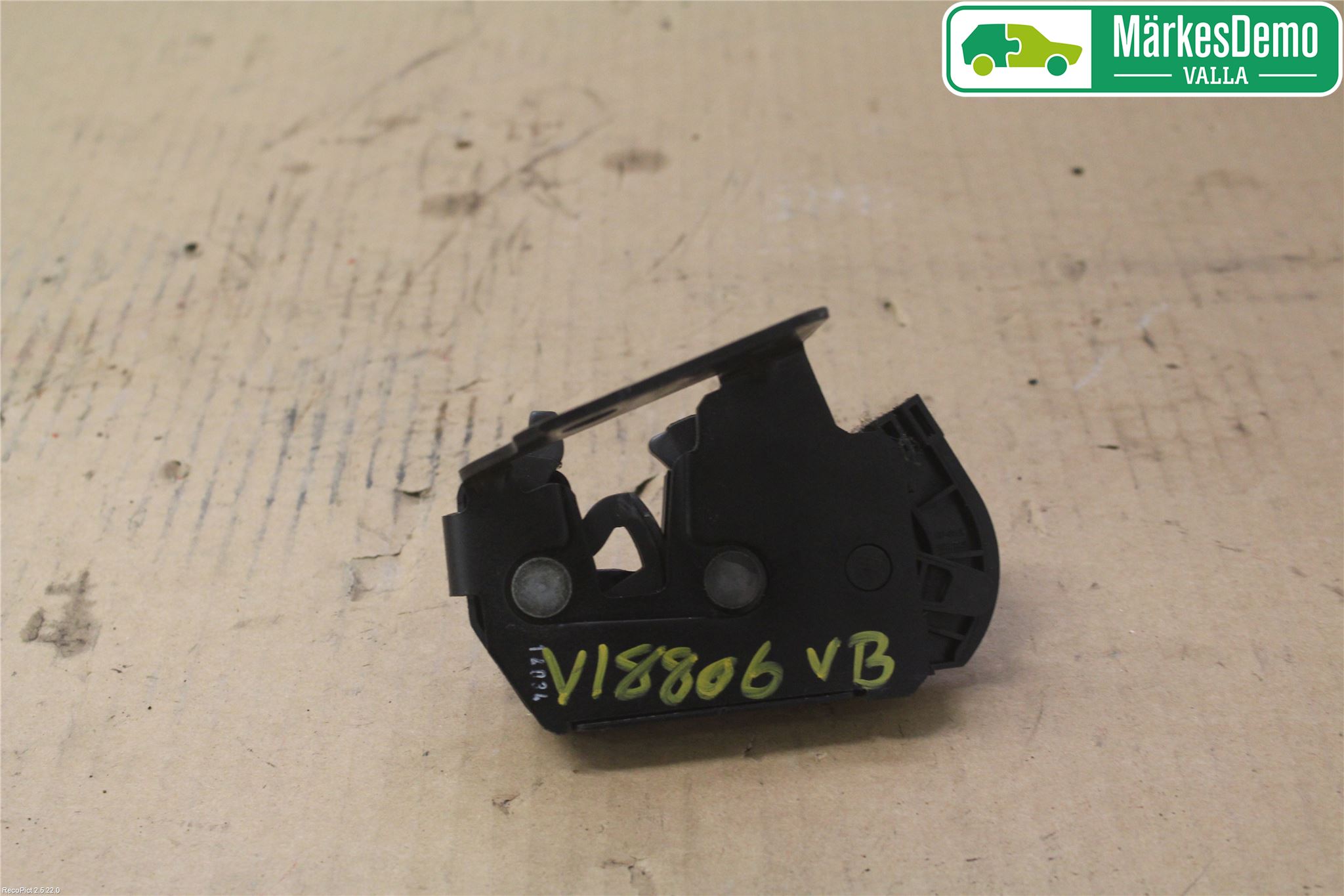 Volvo XC90 03-06 Låskista Baklucka