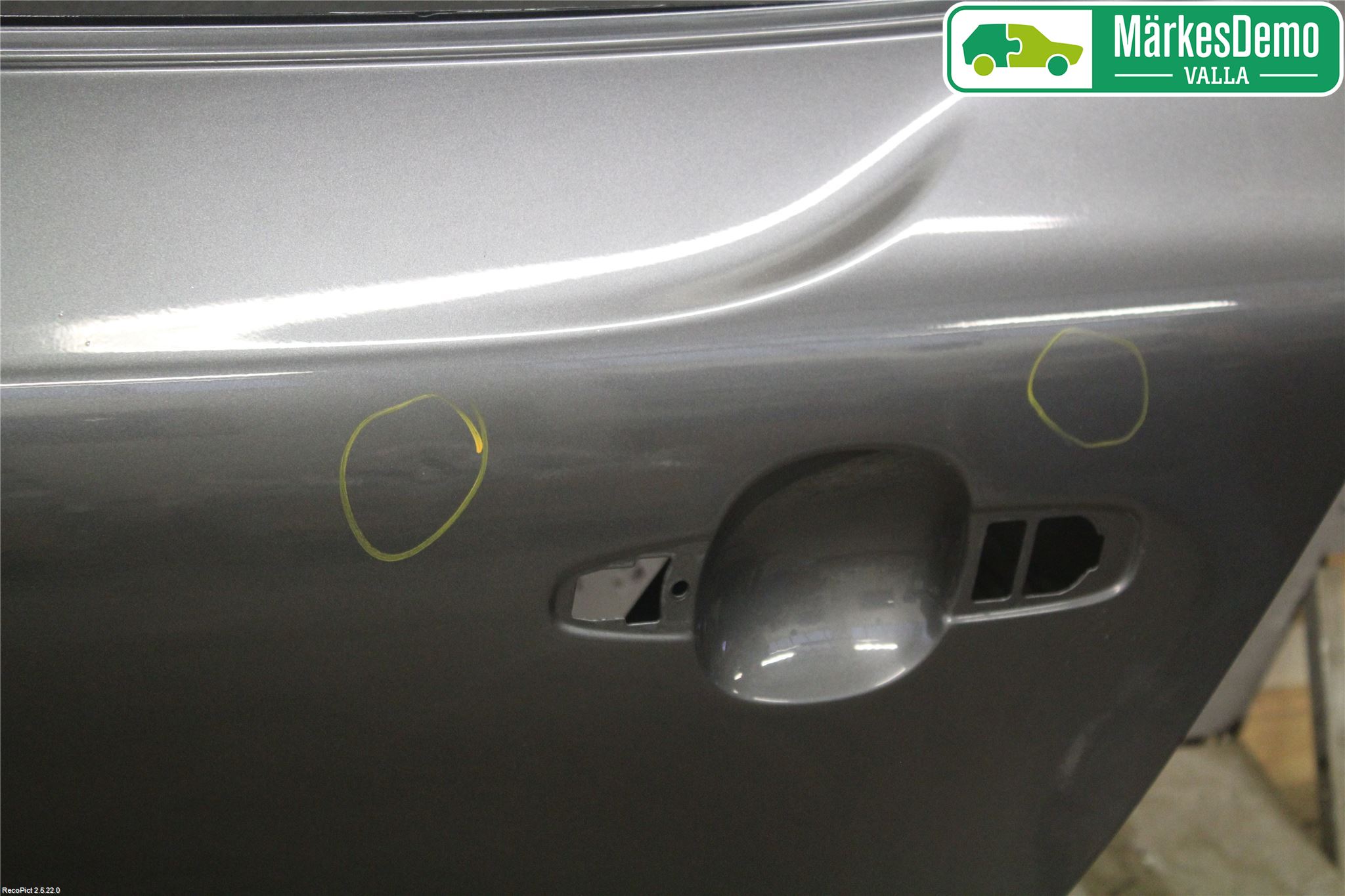 Volvo V40 12-19 Dörr Bak Vänster