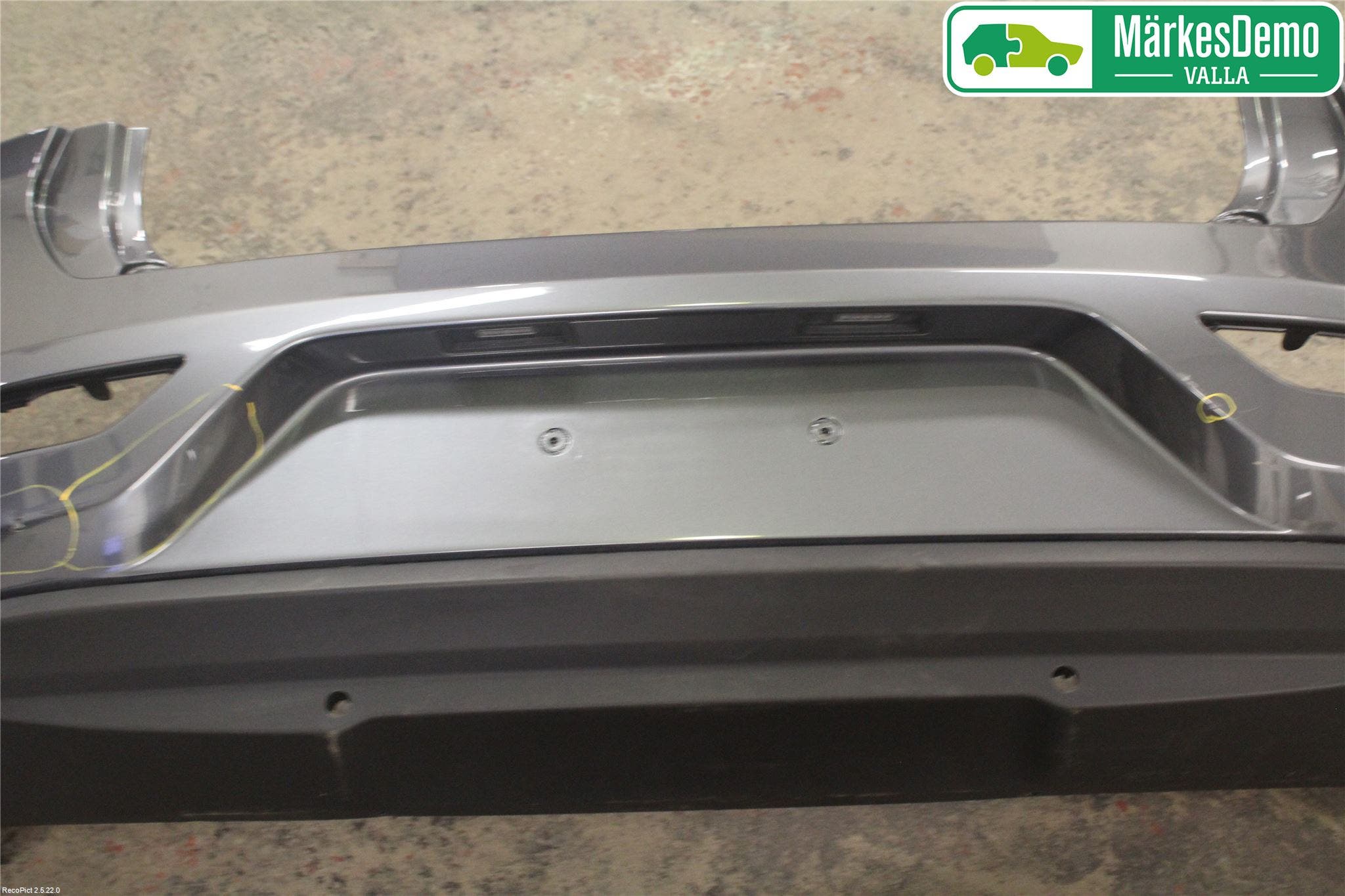 Volvo V40 12-19 Stötfångarbeklädnad Bak