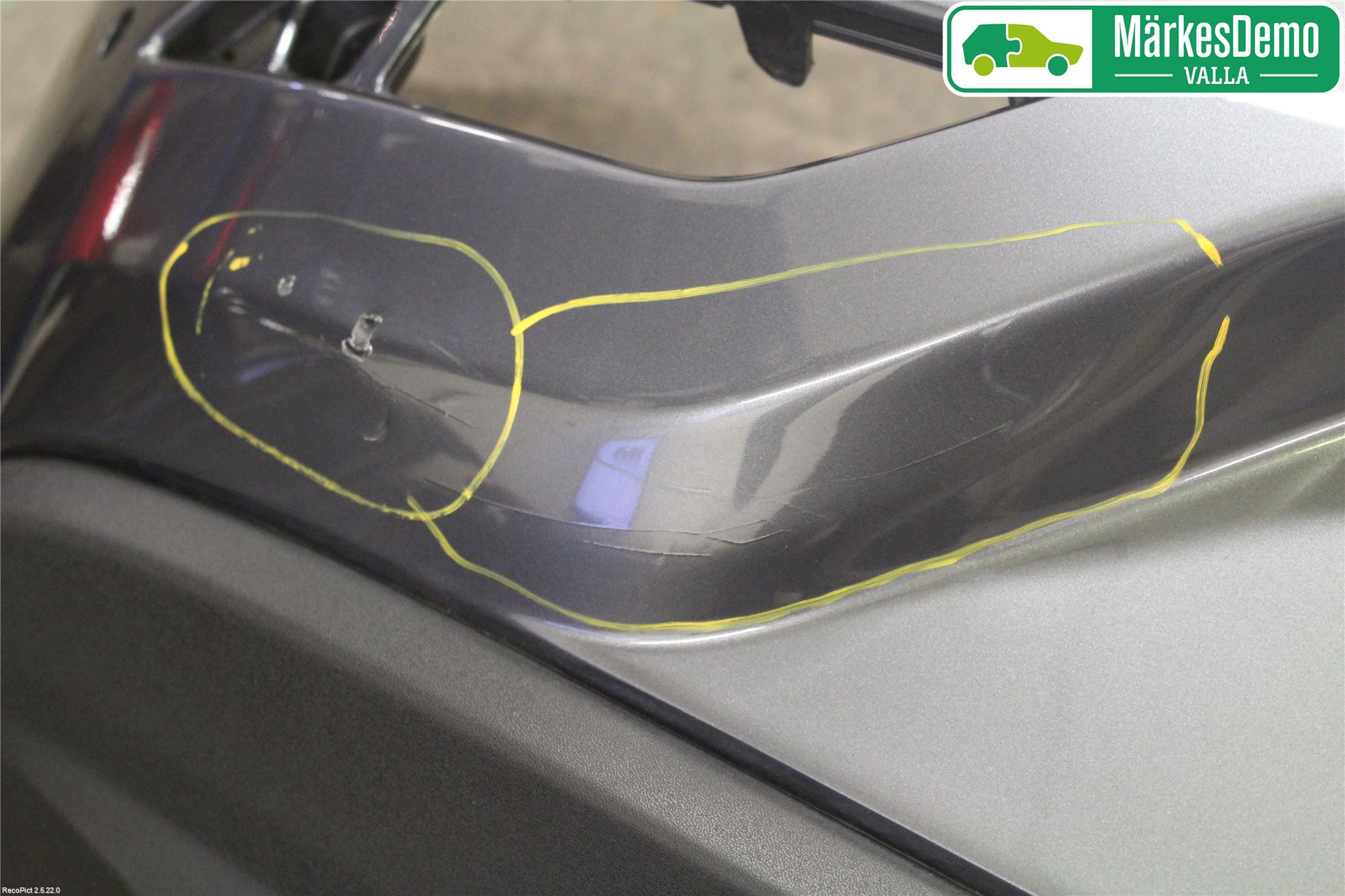 Volvo V40 12-19 Stötfångarbeklädnad Bak