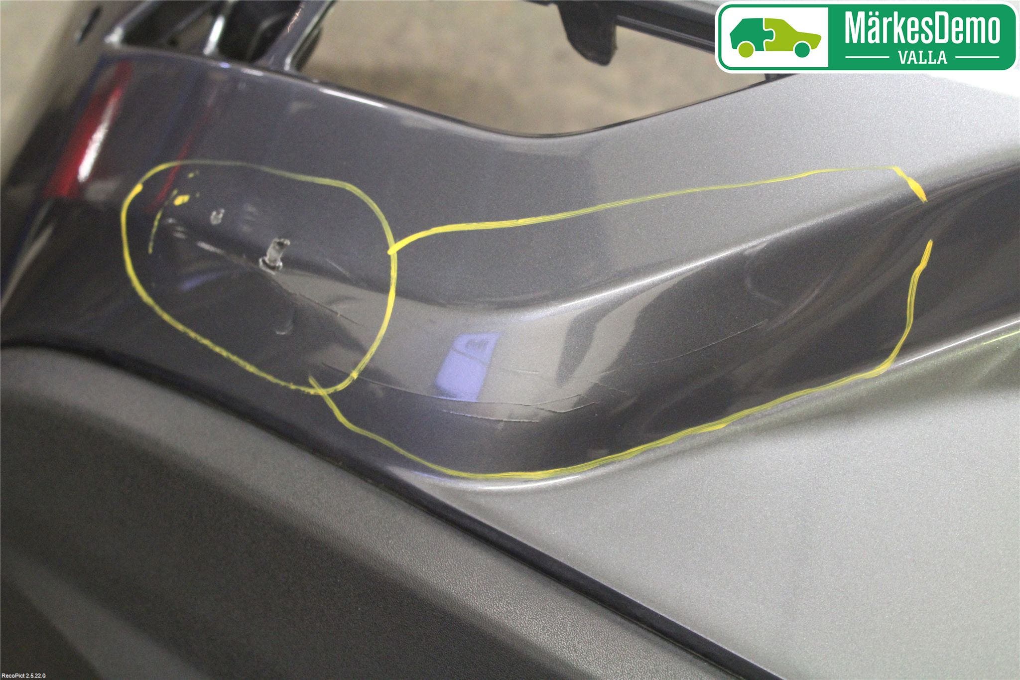 Volvo V40 12-19 Stötfångarbeklädnad Bak