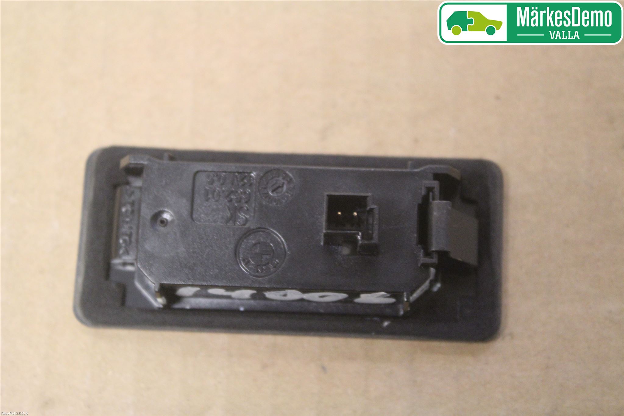 BMW 3 F30/F31/F80 12-19 Skylt Belysning