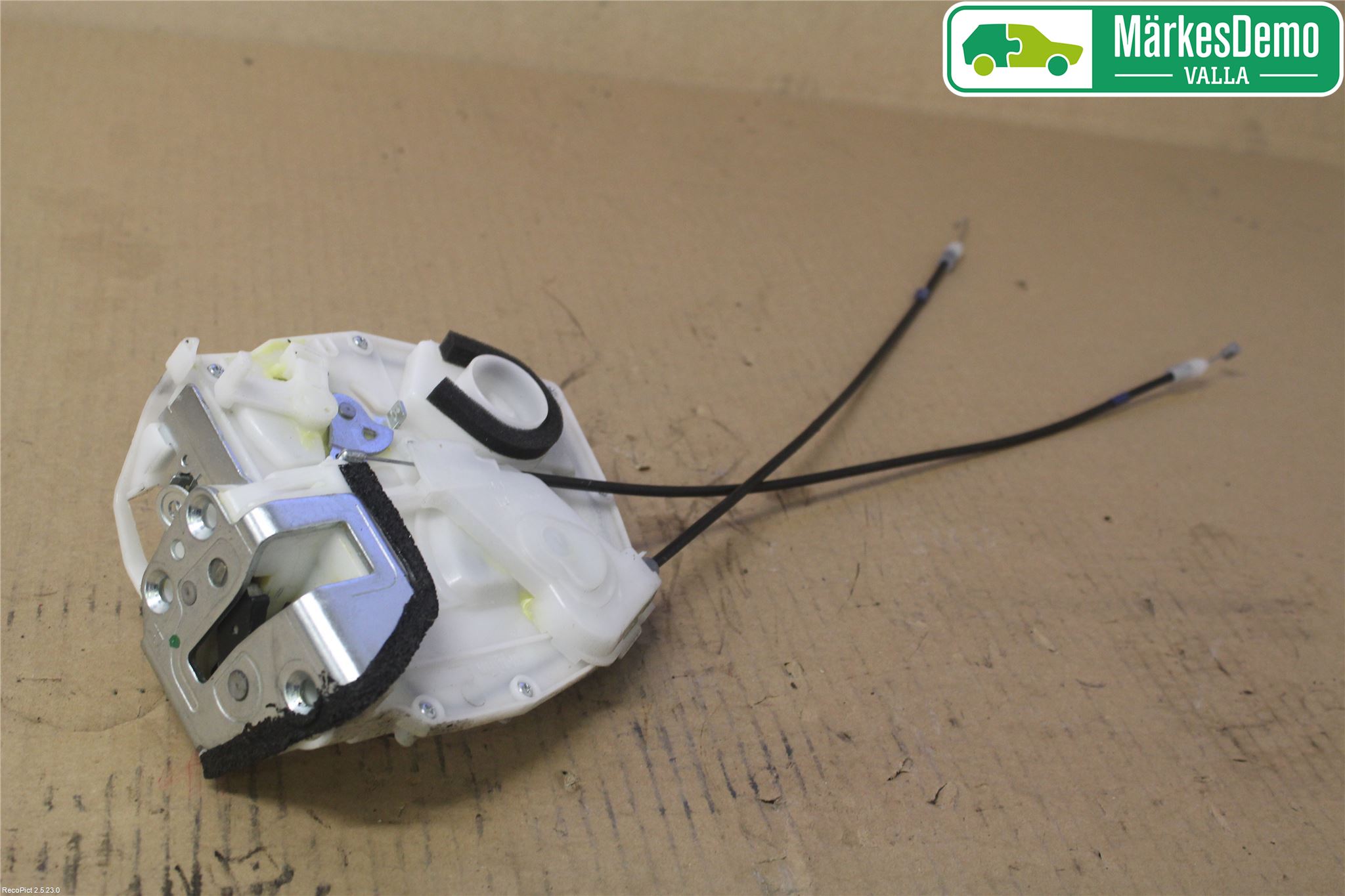 Suzuki SX4 06-09 Låskista-Dörrlås