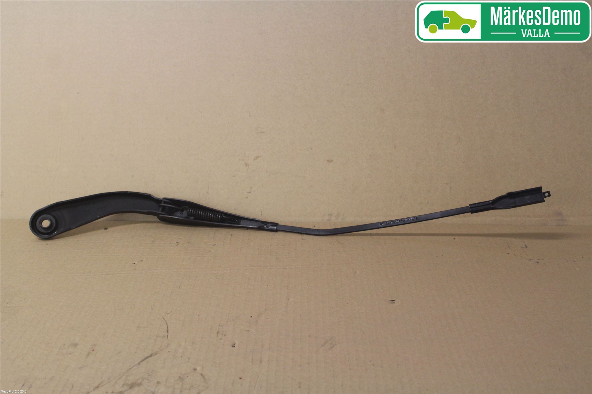 BMW 3 F30/F31/F80 12-19 Torkararm Armar Vindruta