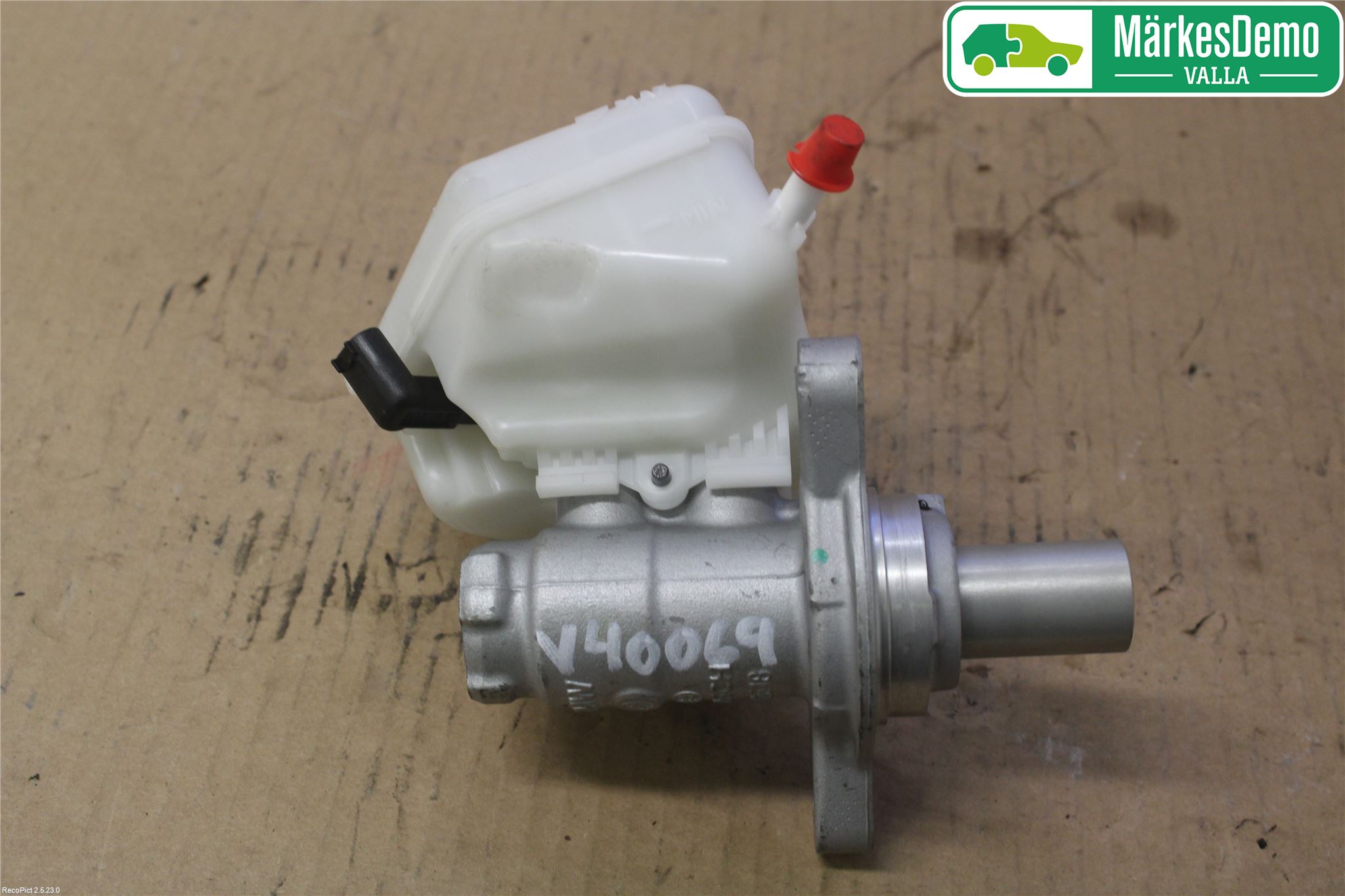 BMW 3 F30/F31/F80 12-19 Broms Huvudcylinder