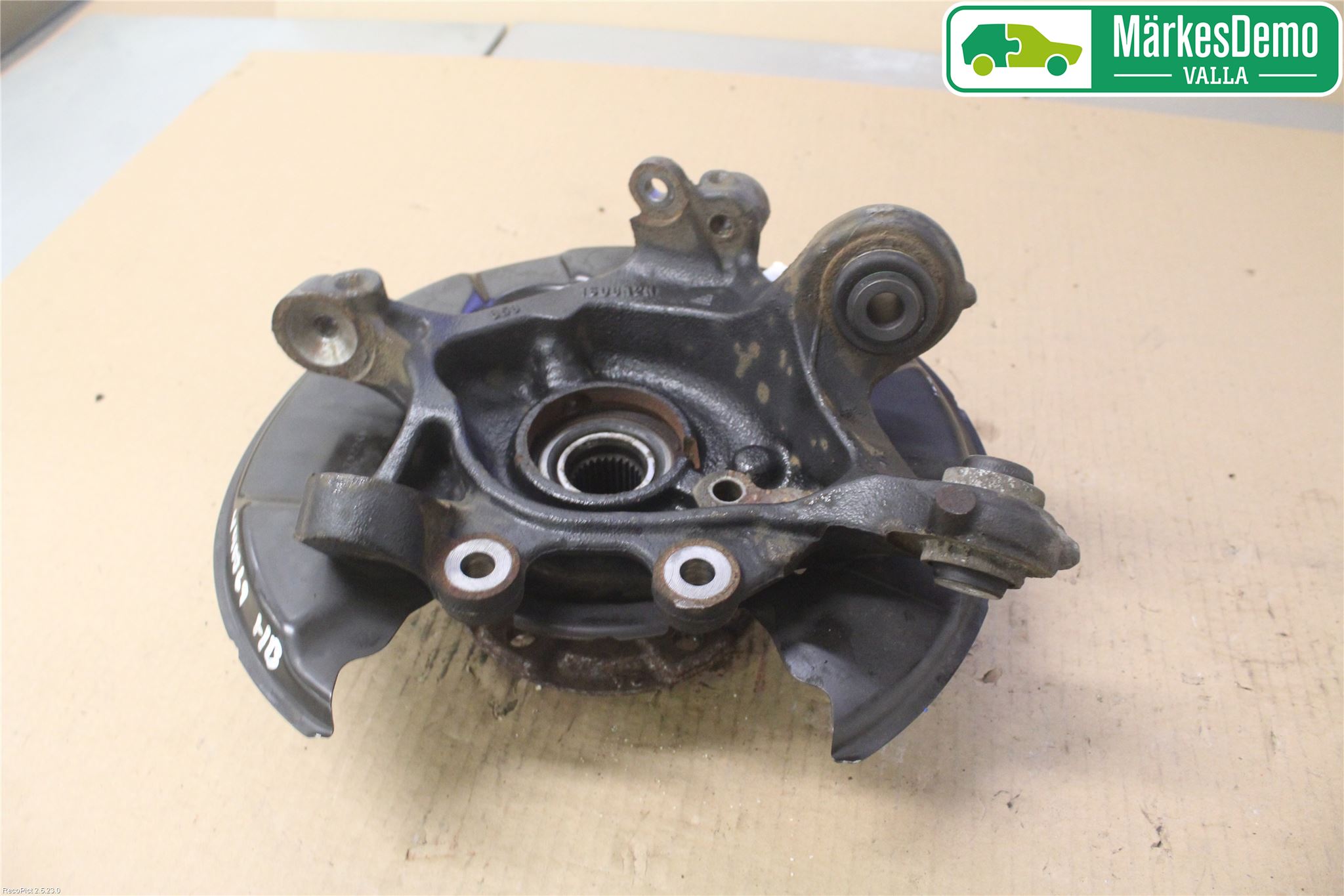 BMW 3 F30/F31/F80 12-19 Hjullagerhus-Spindel Hö B