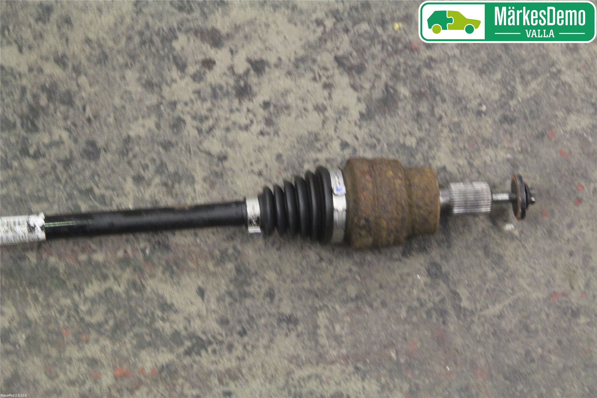 Volvo XC90 03-06 Drivaxel Bak Vänster