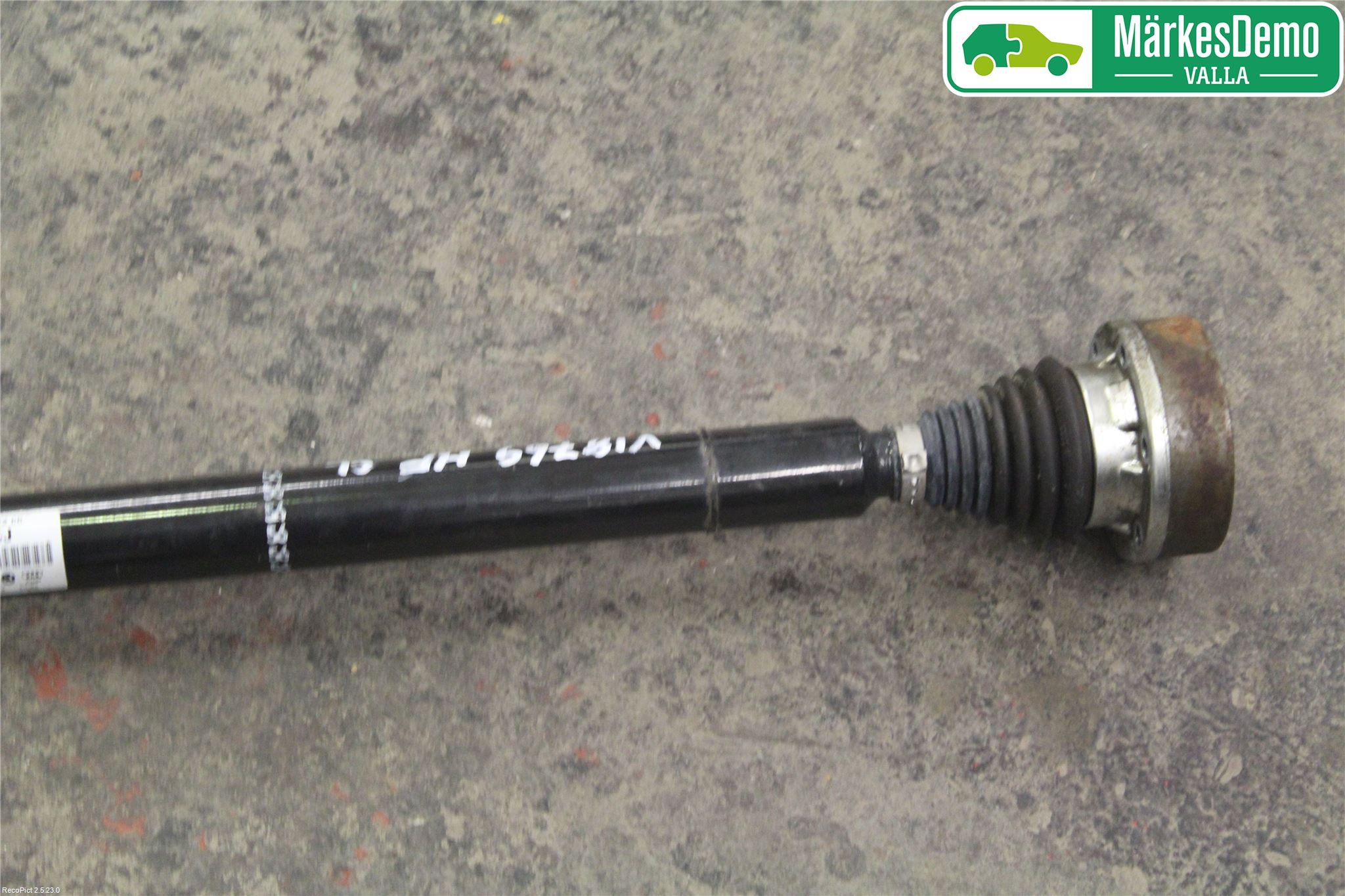Volkswagen VW GOLF VI 09-13 Drivaxel Fram Höger