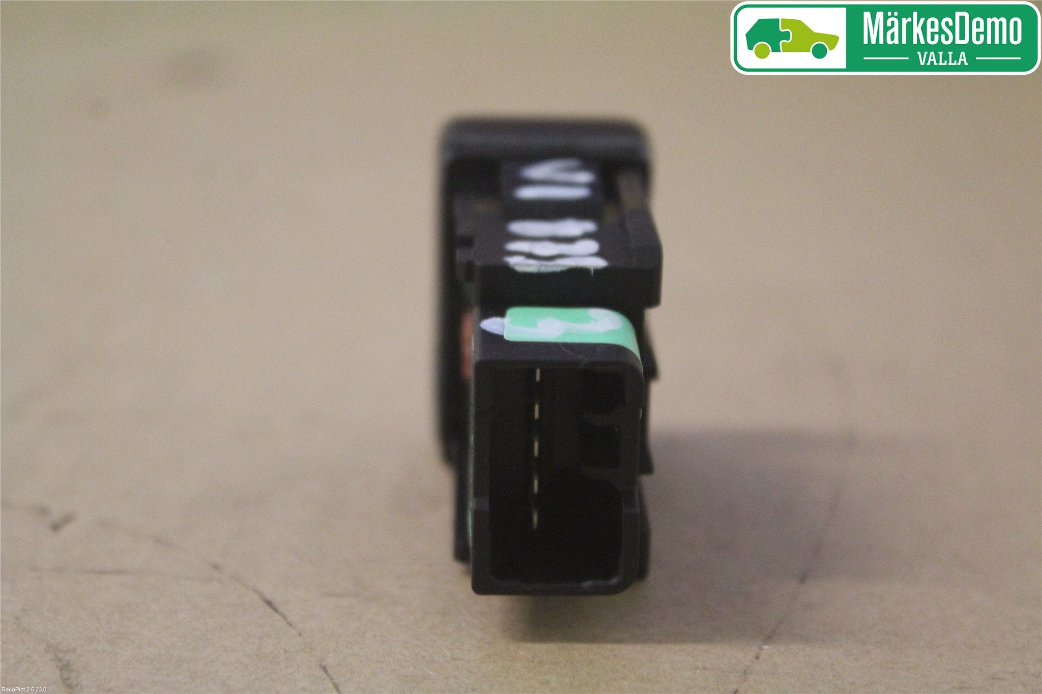 Suzuki KIZASHI Strömställare Ljus