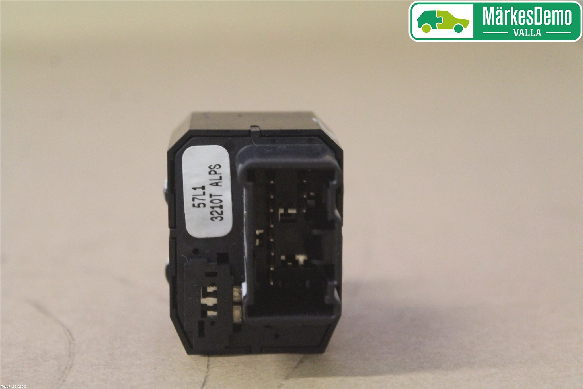 Suzuki KIZASHI Strömställare Spegel