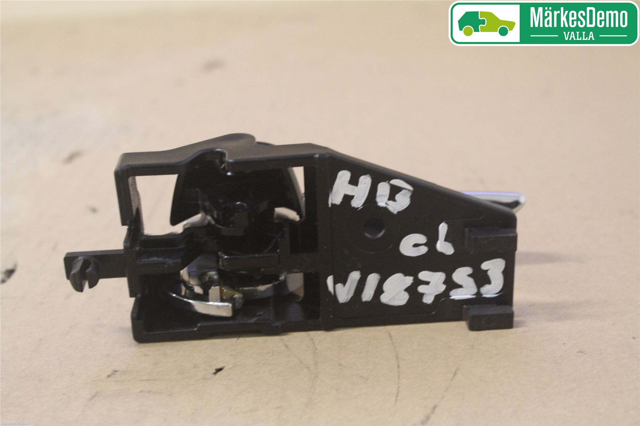 Suzuki KIZASHI Dörrhandtag Inre Hö