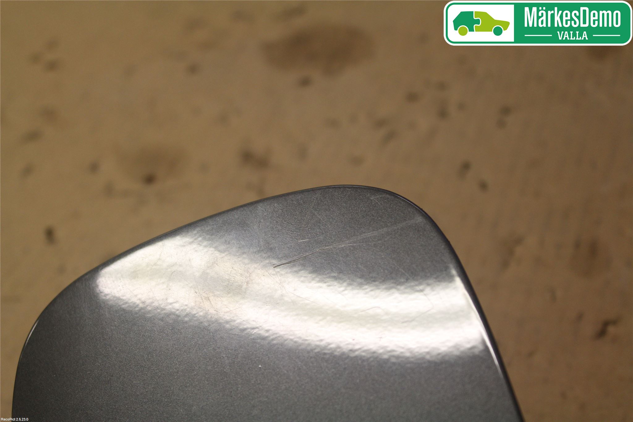 Suzuki KIZASHI Tanklucka