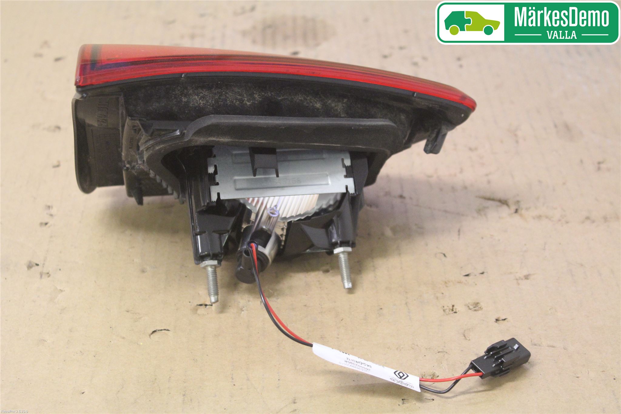 Renault CLIO IV 12-16 Bakljus Lucka Hö