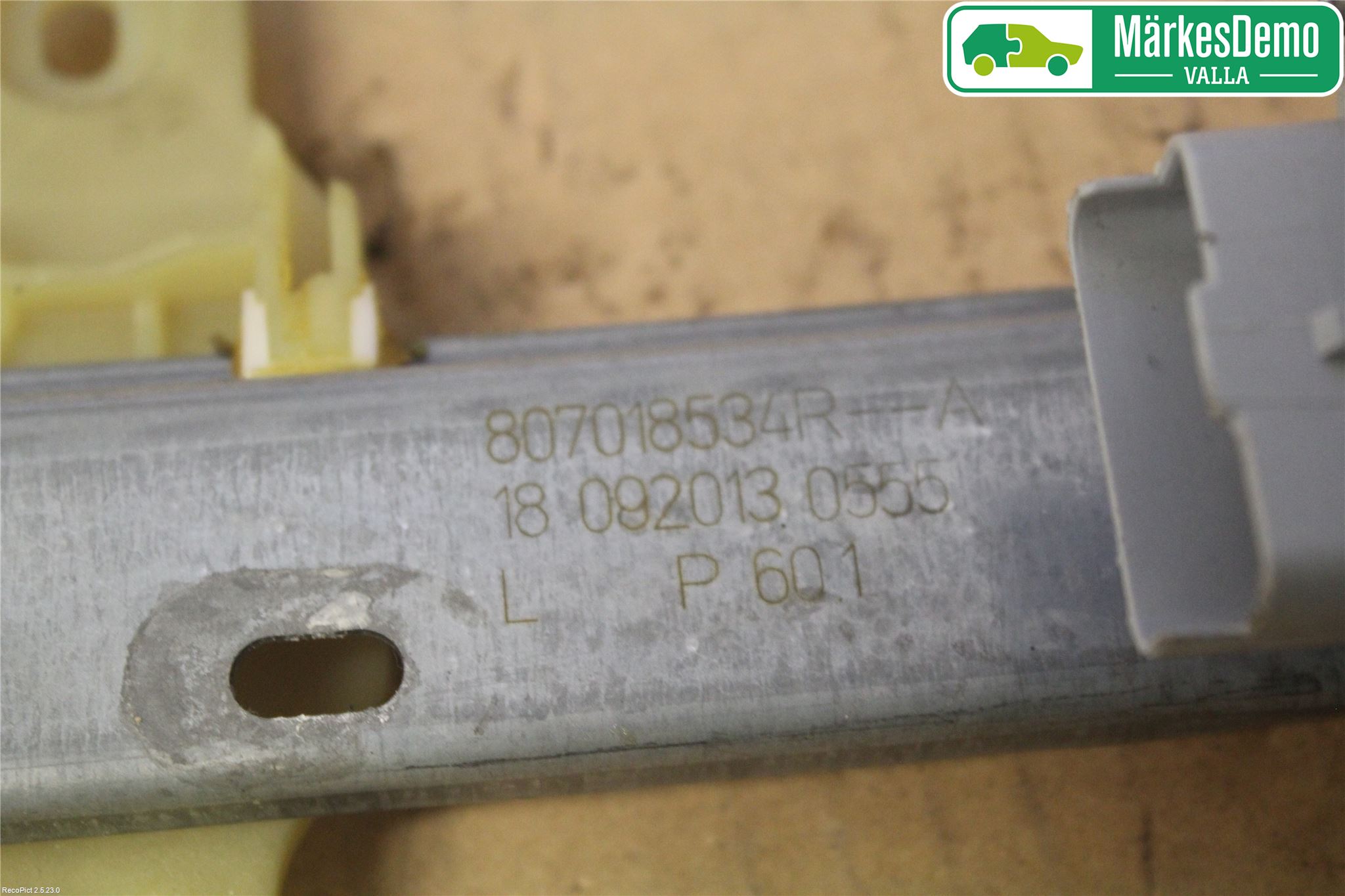 Renault CLIO IV 12-16 Fönsterhiss El Kompl