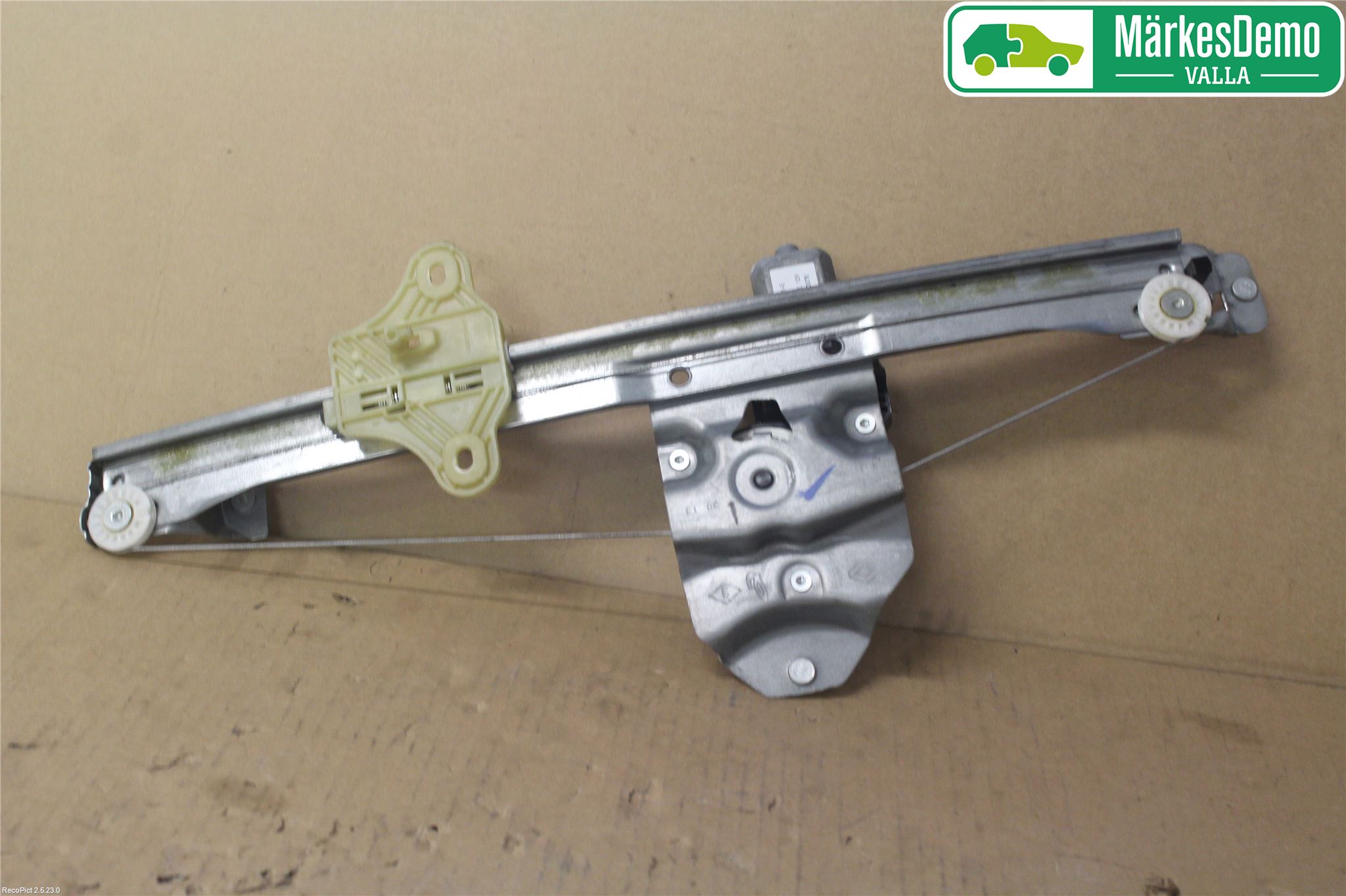 Renault CLIO IV 12-16 Fönsterhiss El Kompl