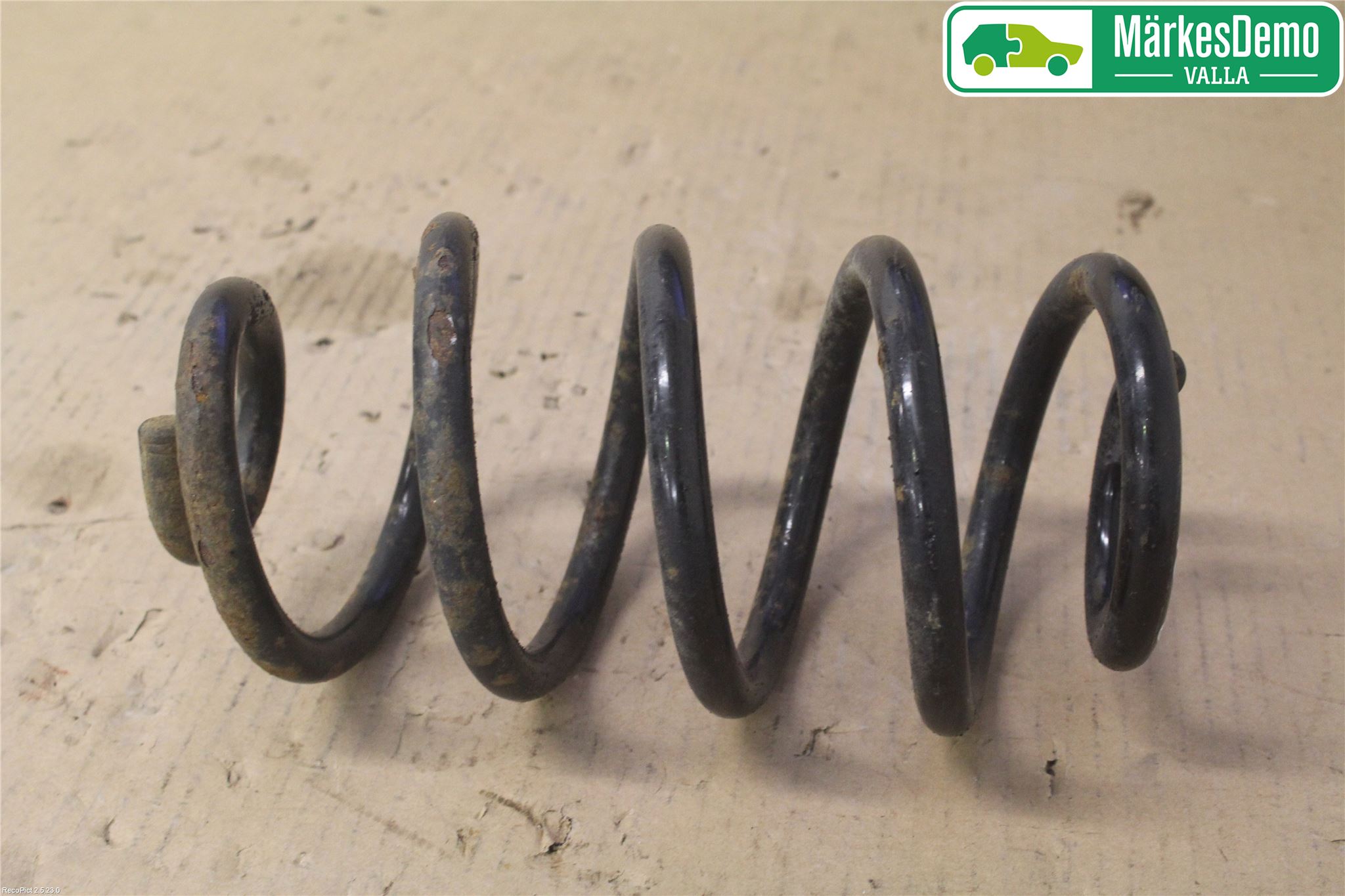 Suzuki KIZASHI Fjäder Bak