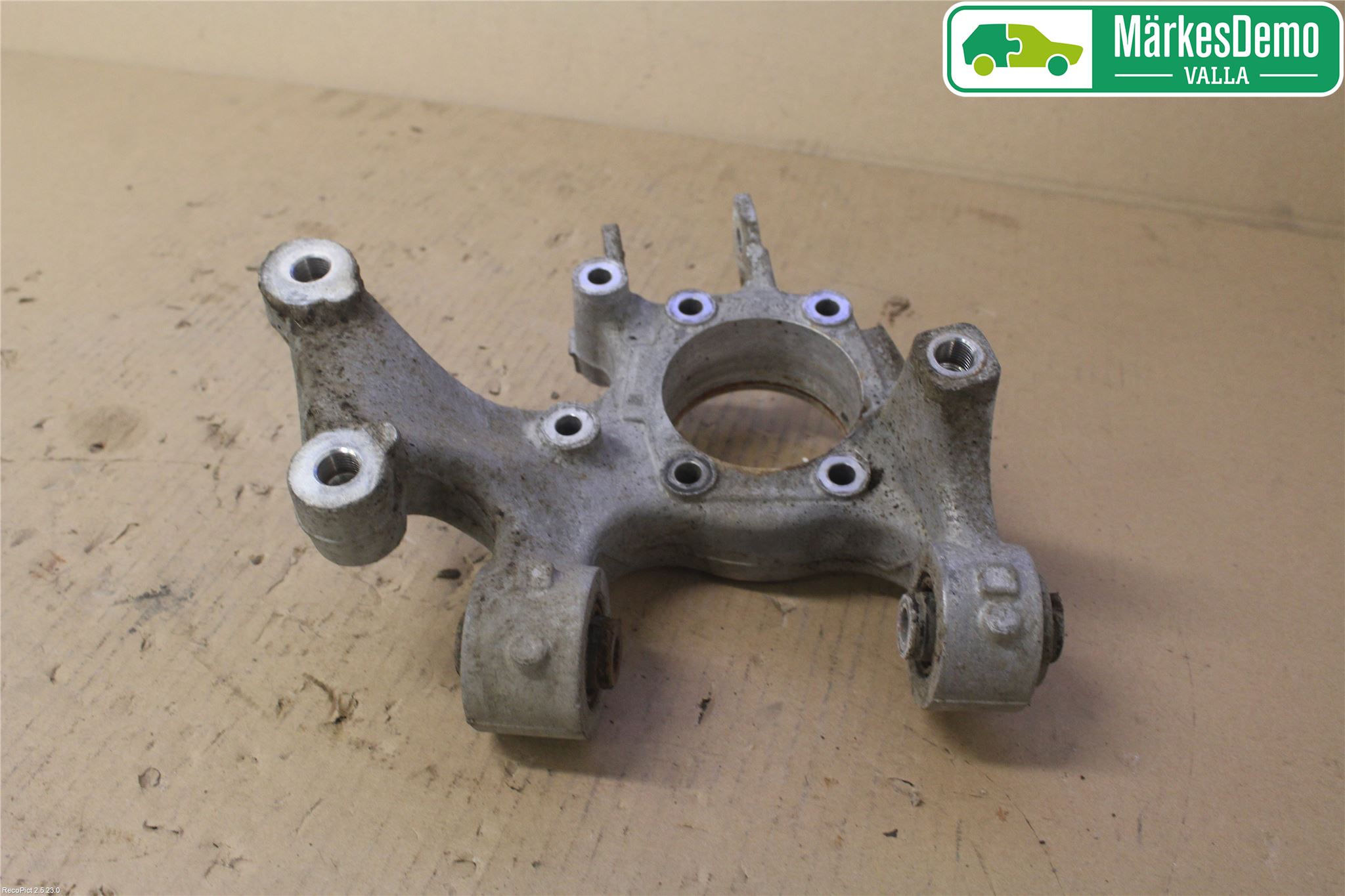 Suzuki KIZASHI Hjullagerhus Bak Hö