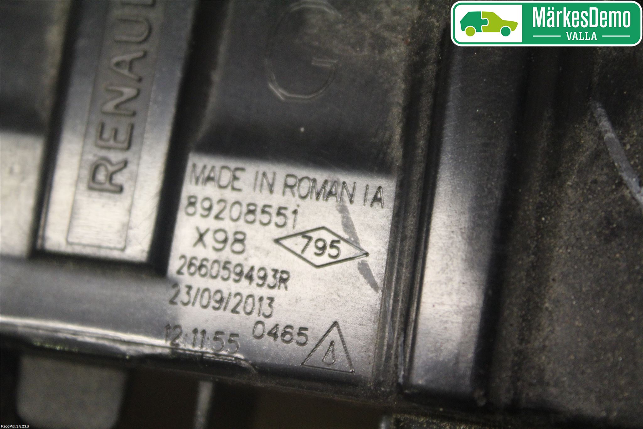 Renault CLIO IV 12-16 Positionsljus Fram Vä