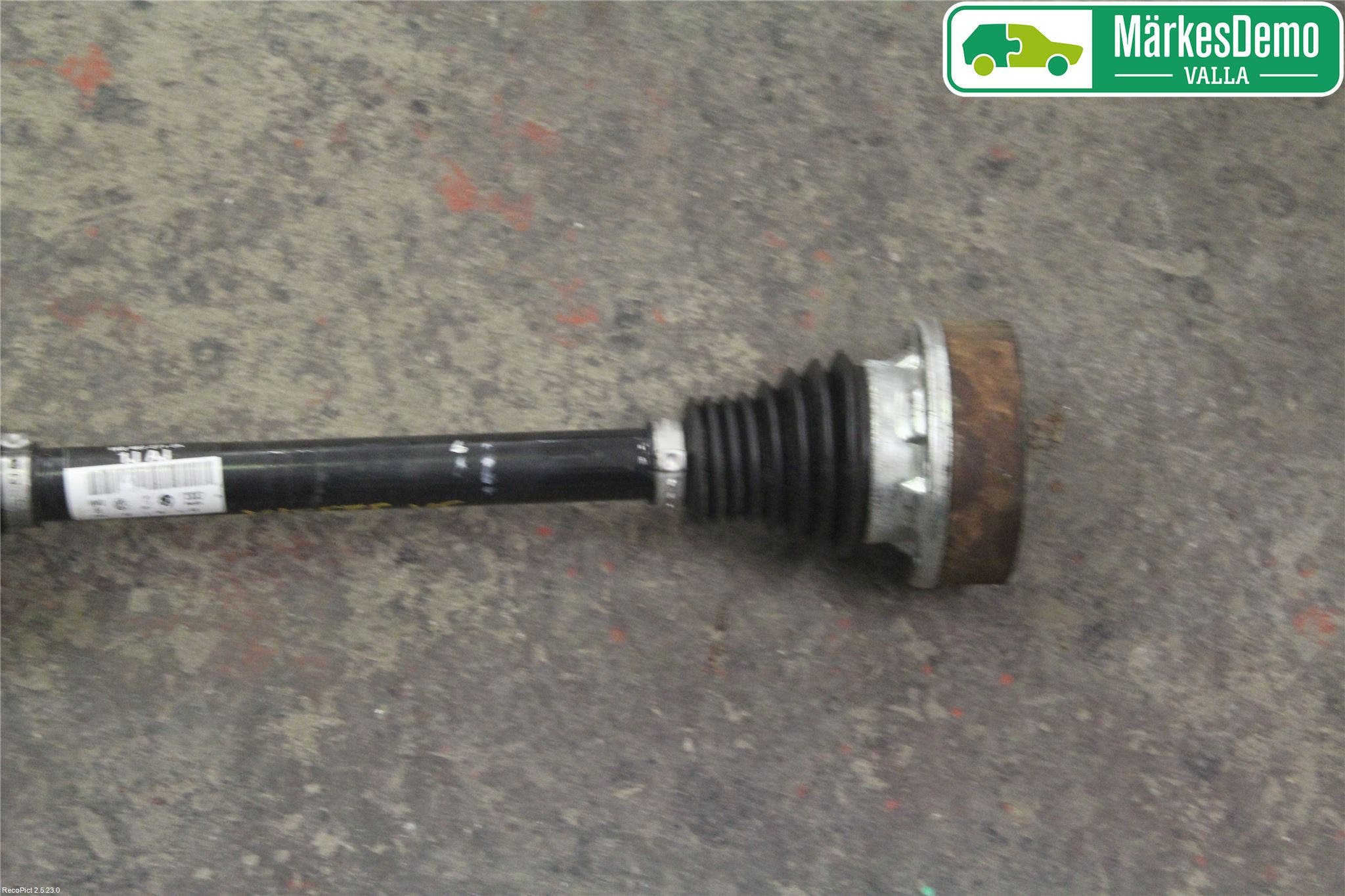 Volkswagen VW GOLF PLUS/CROSS GOLF 04-14 Drivaxel Fram Vänster