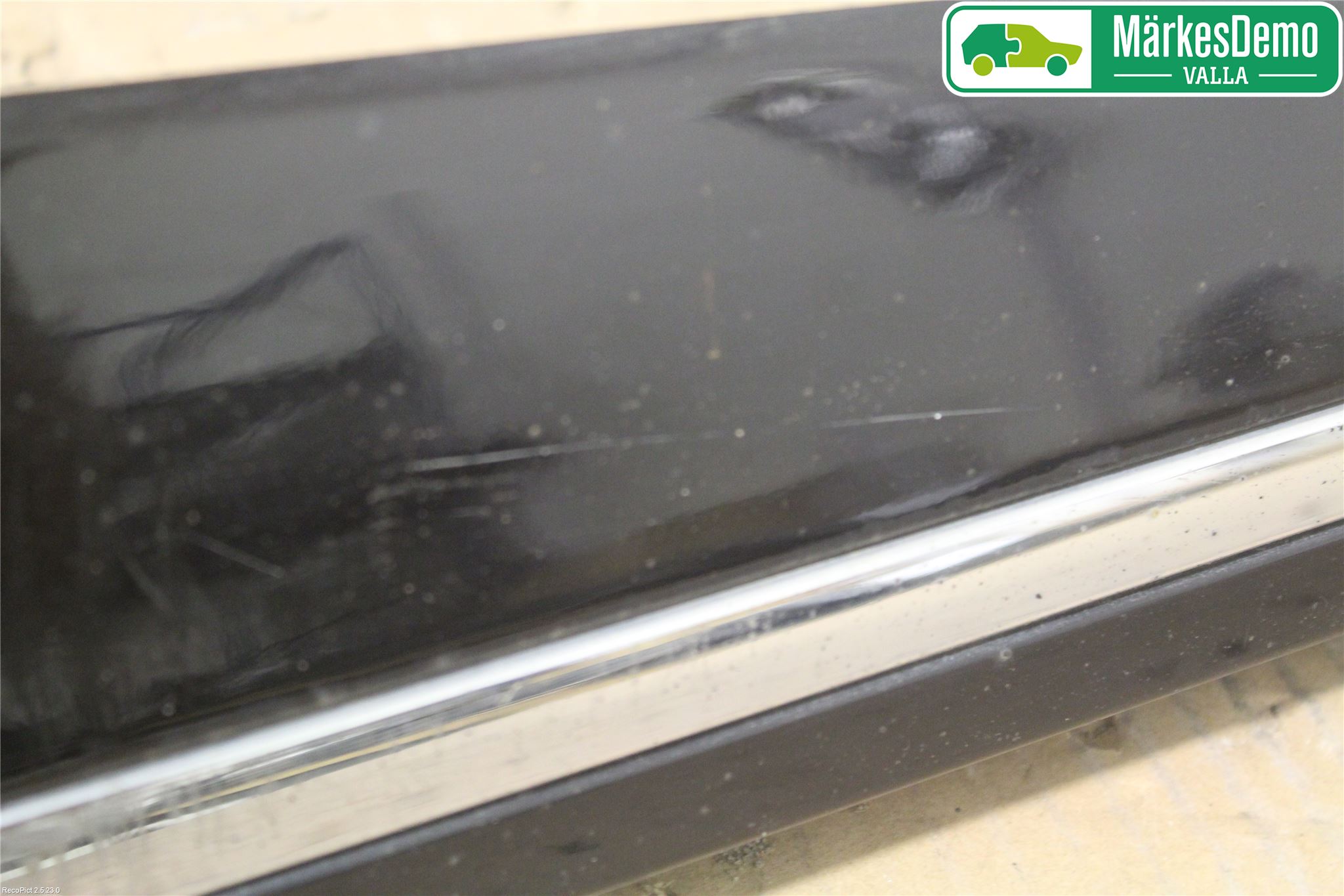 Renault CLIO IV 12-16 Dörr Dekorlist Fram Hö