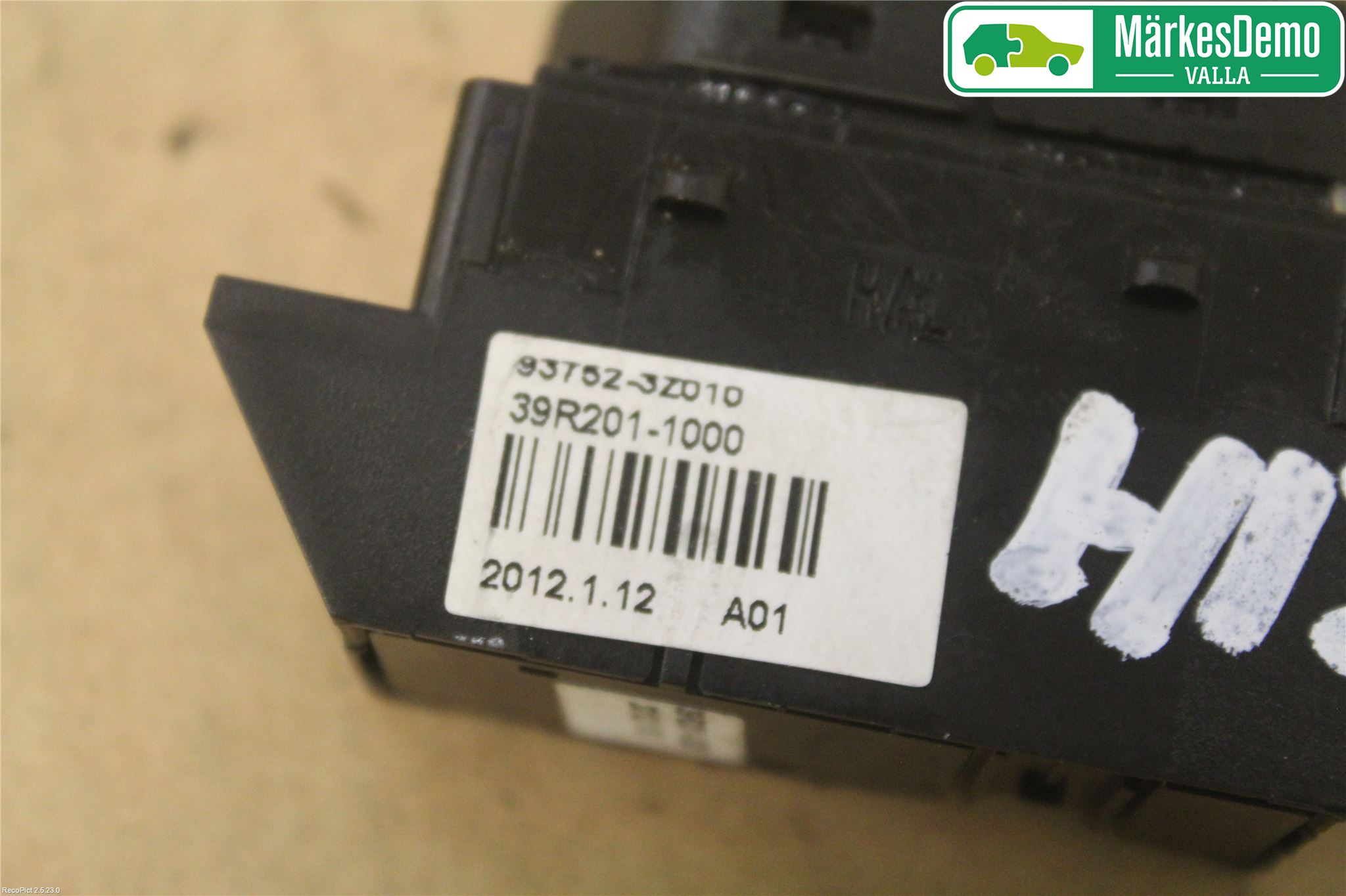 Hyundai i40 08-15 Strömställare Stolvärme