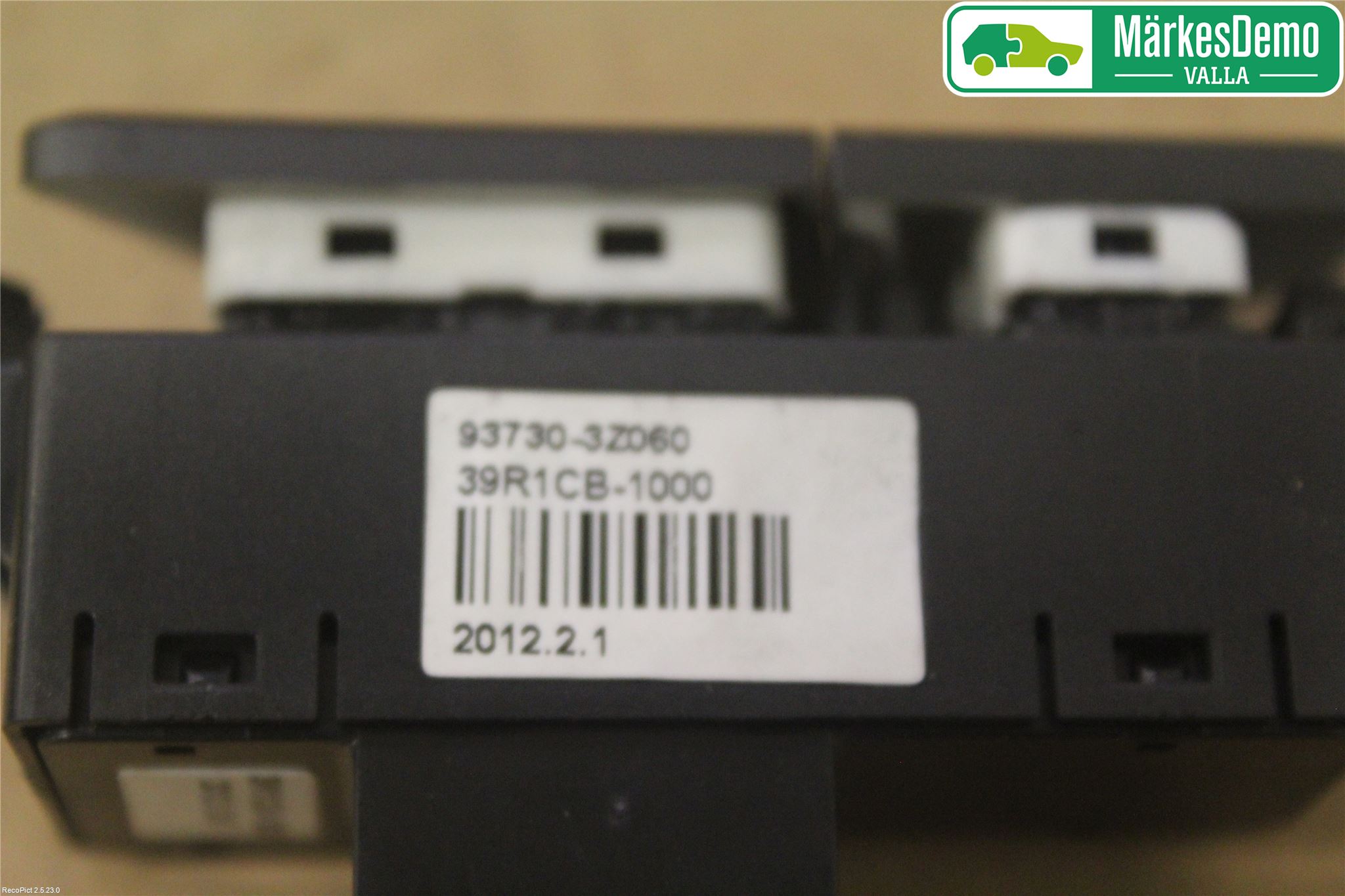 Hyundai i40 08-15 Strömställare Stolvärme