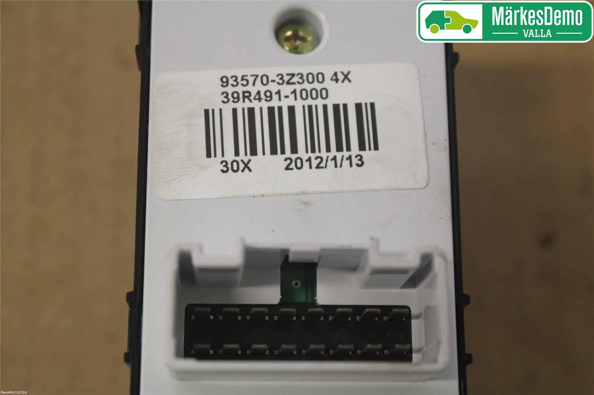 Hyundai i40 08-15 Strömställare Elhiss