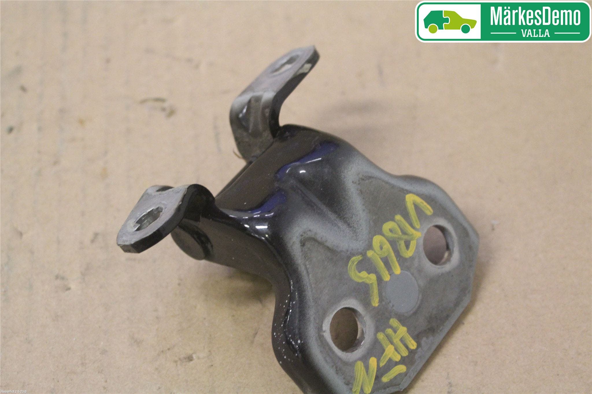 Subaru OUTBACK 10-15 Dörrgångjärn