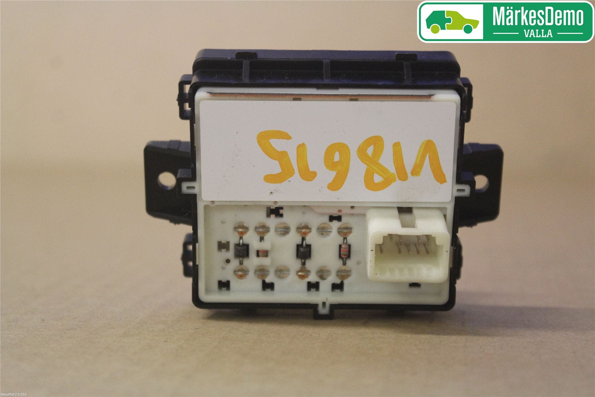 Subaru OUTBACK 10-15 Strömställare Parkeringsbroms