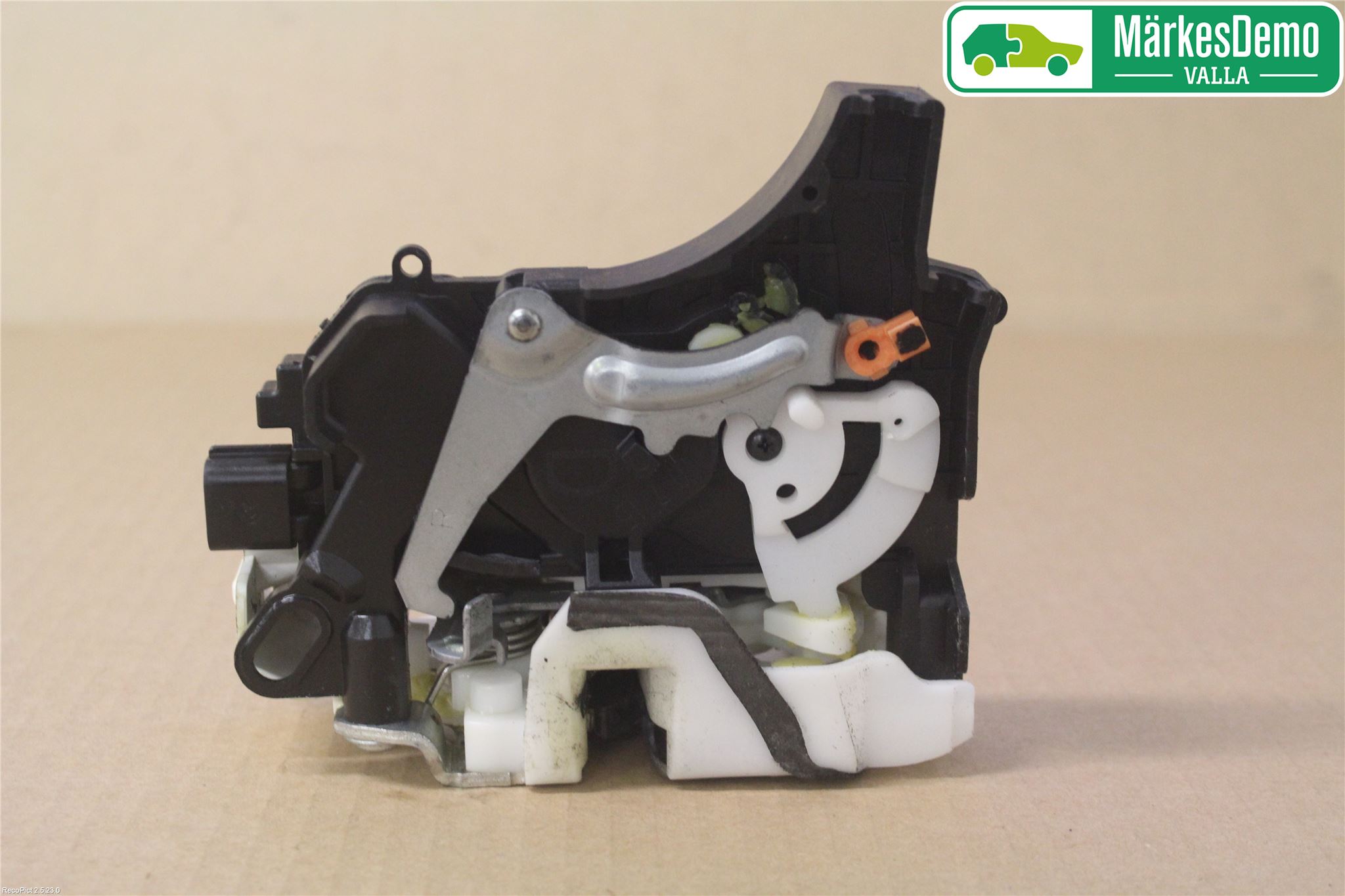 Mitsubishi OUTLANDER 07-12 Låskista-Dörrlås