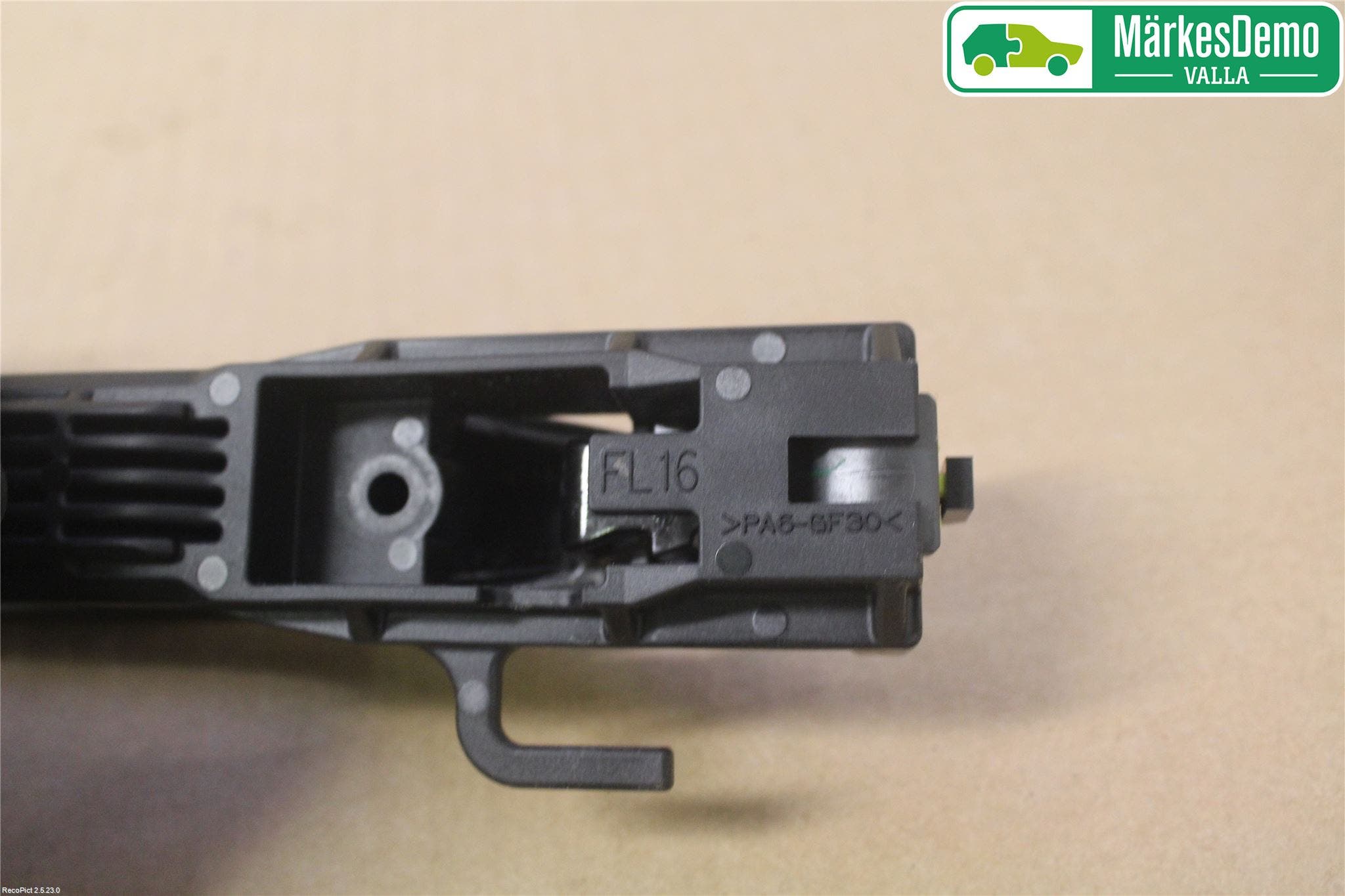 Subaru OUTBACK 10-15 Dörrhandtag Yttre Vä