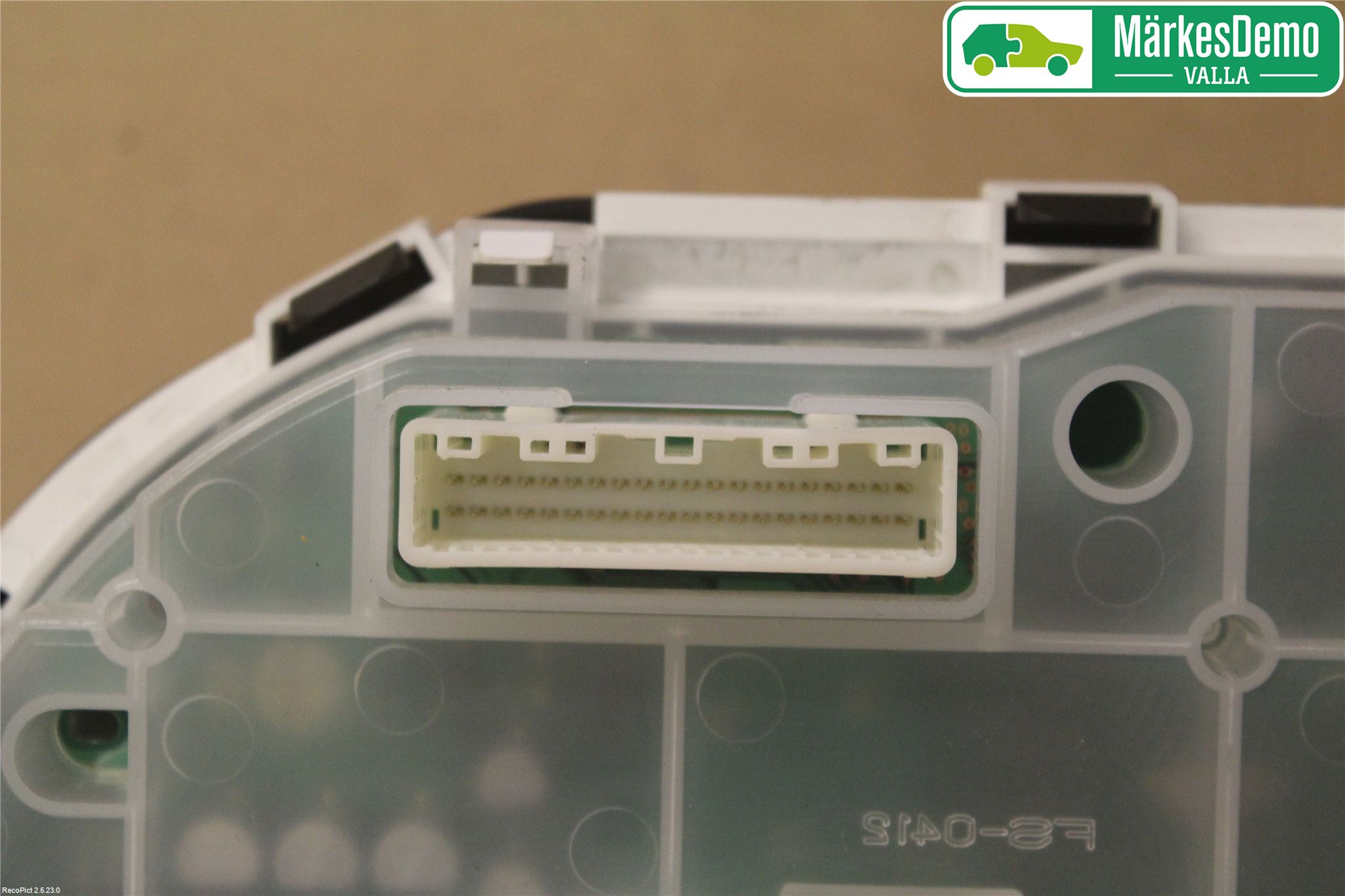 Subaru OUTBACK 10-15 Instrument Komb