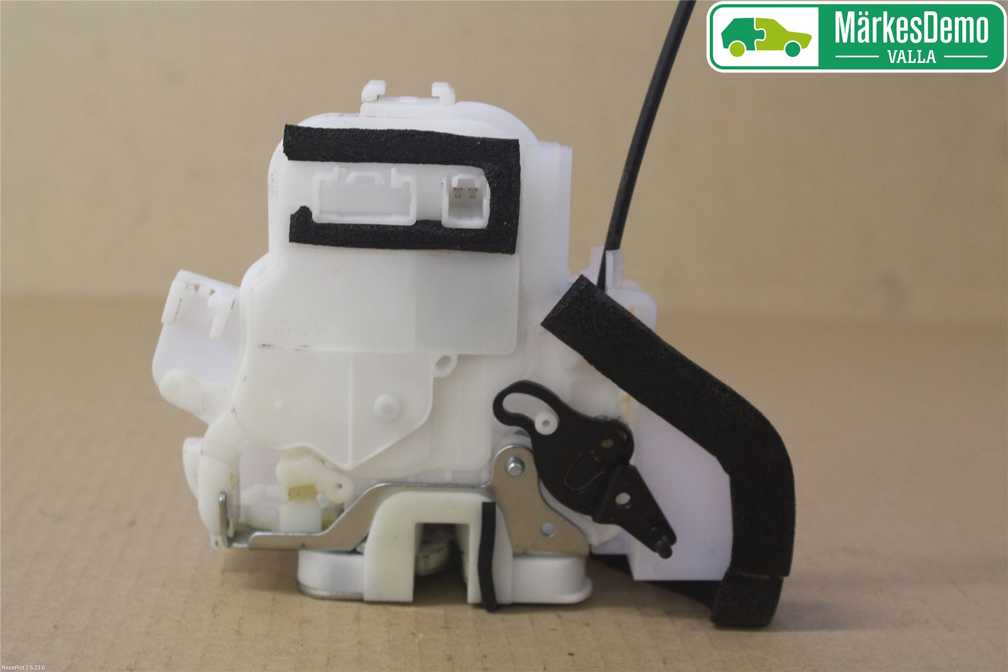 Subaru OUTBACK 10-15 Låskista-Dörrlås