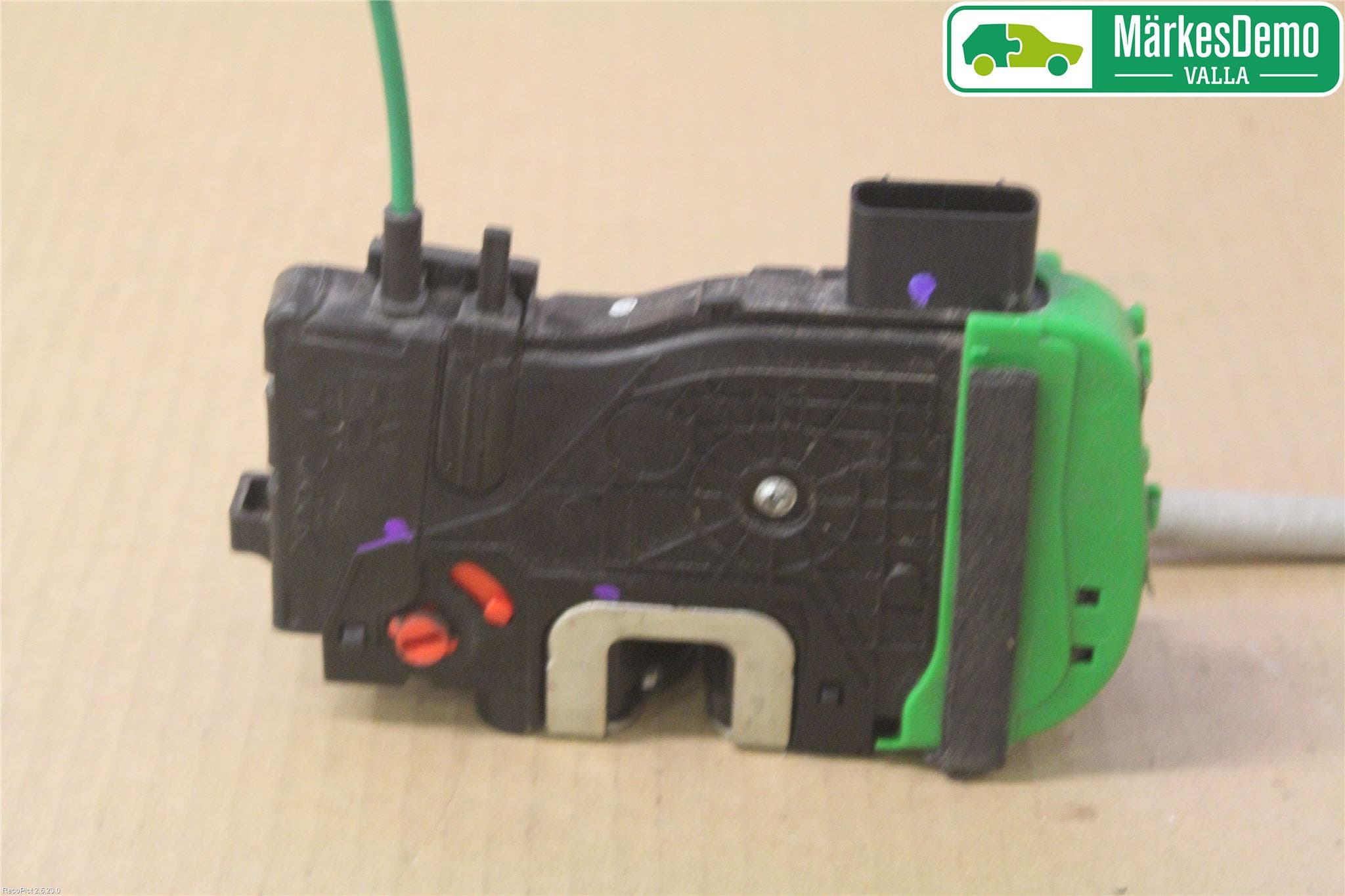 Hyundai i40 08-15 Låskista-Dörrlås