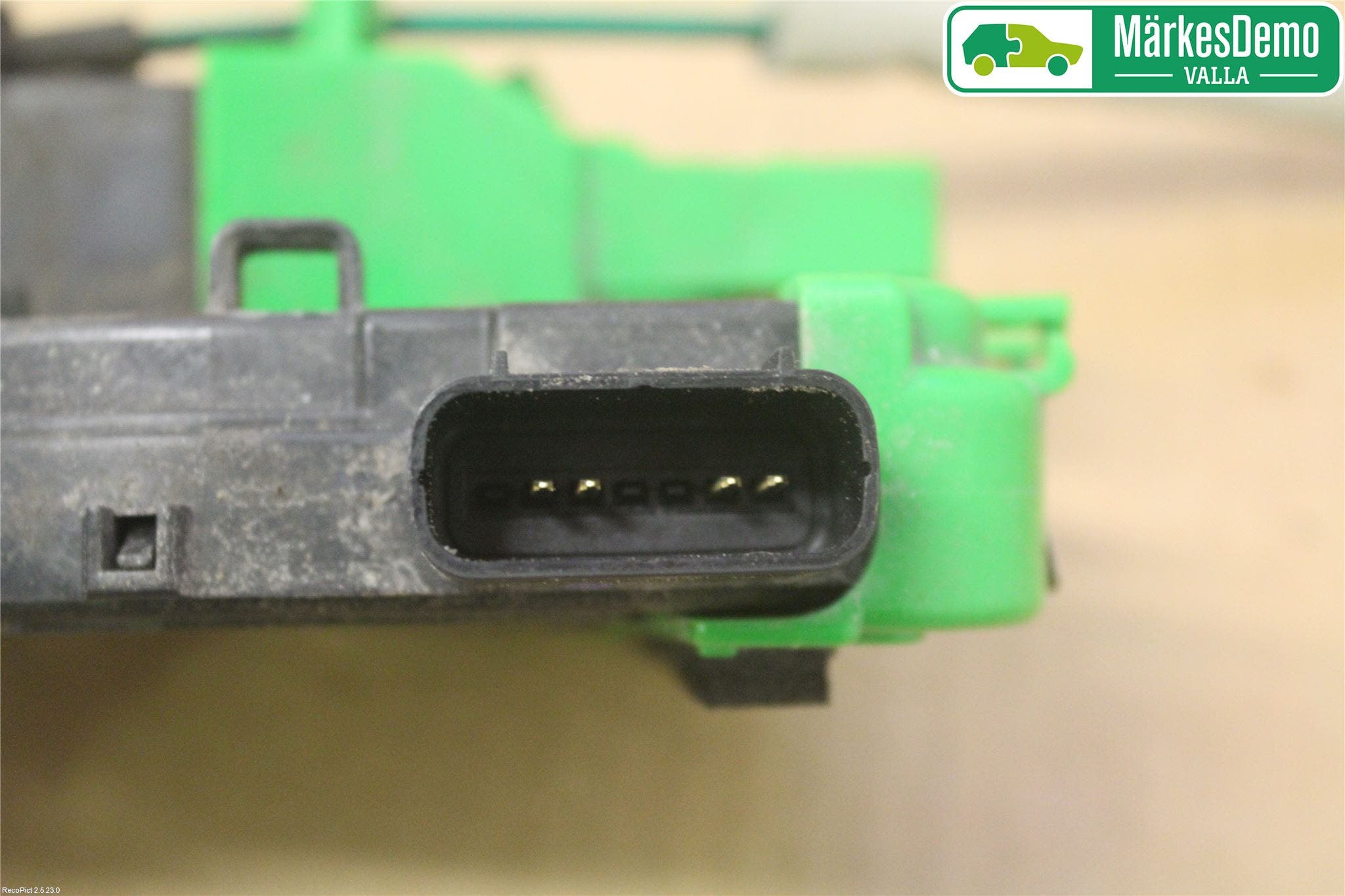 Hyundai i40 08-15 Låskista-Dörrlås