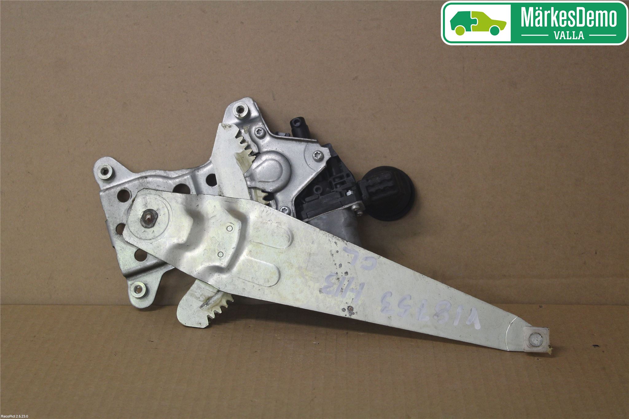 Suzuki KIZASHI Fönsterhiss El Kompl