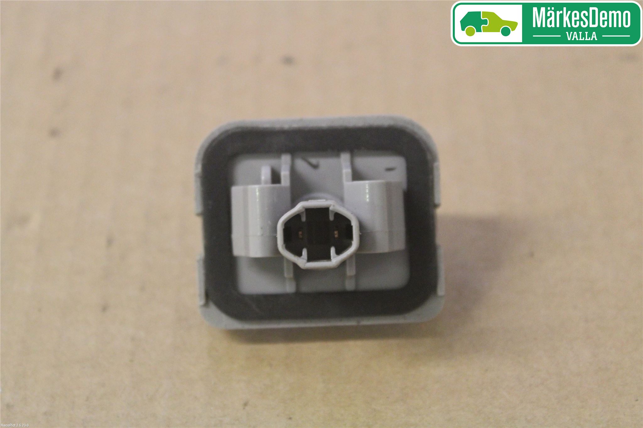 Mazda 5 10-18 Skylt Belysning