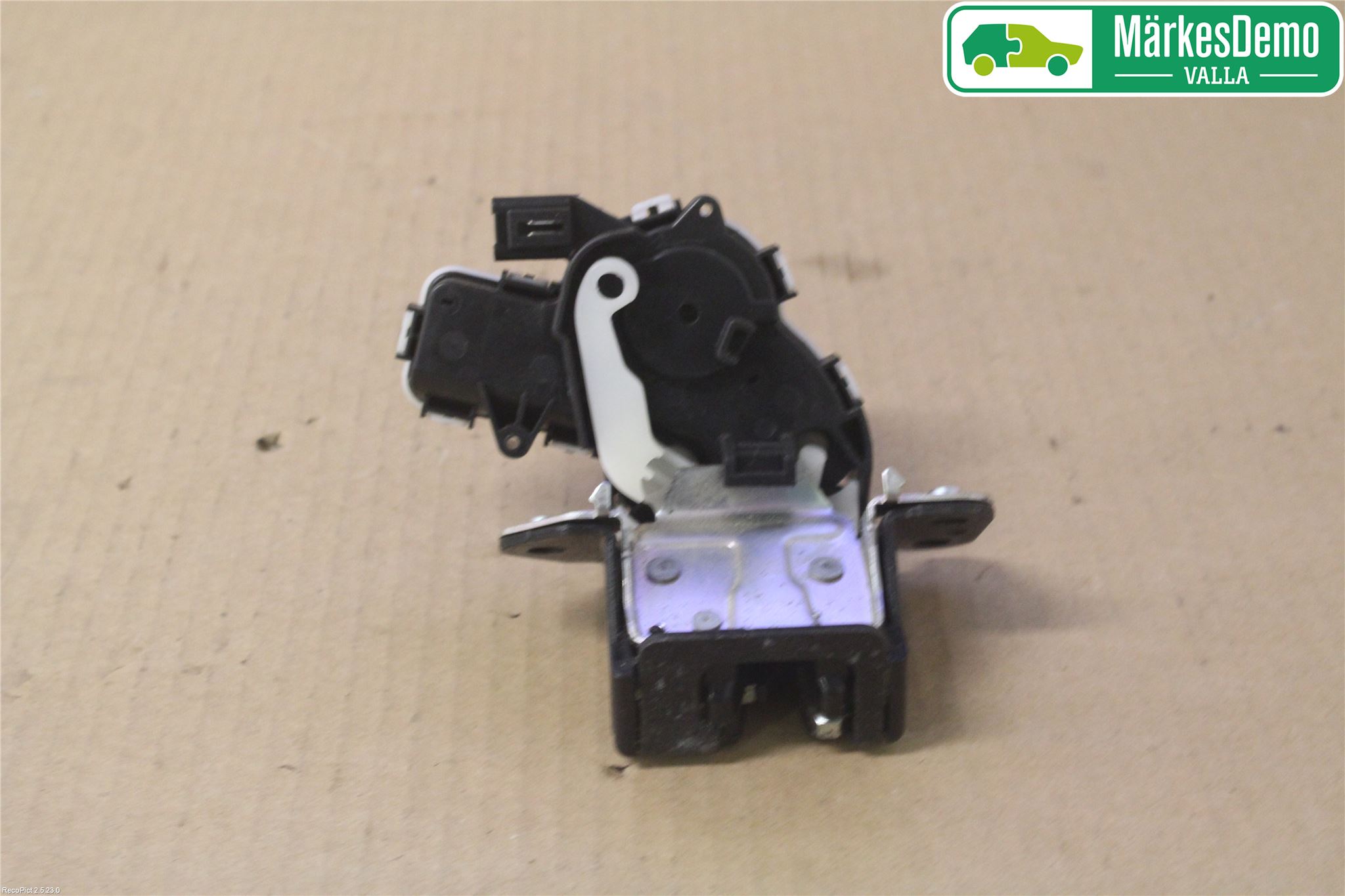 Mazda 5 10-18 Låskista Baklucka