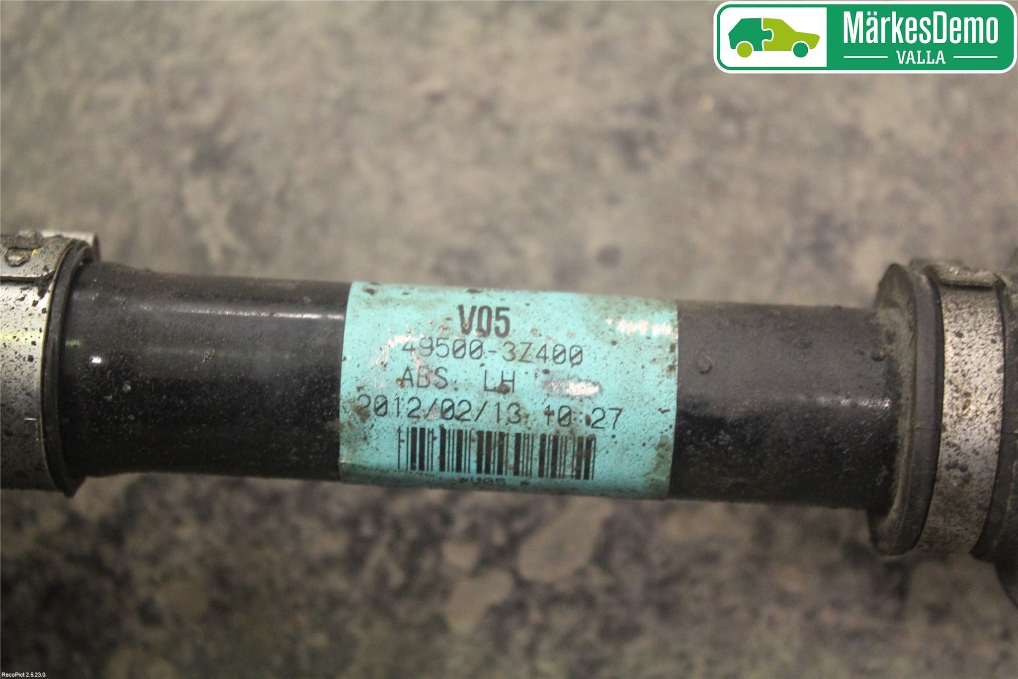 Hyundai i40 08-15 Drivaxel Fram Vänster