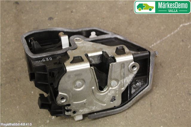 BMW 7 E65/66    00-08 Låskista-Dörrlås