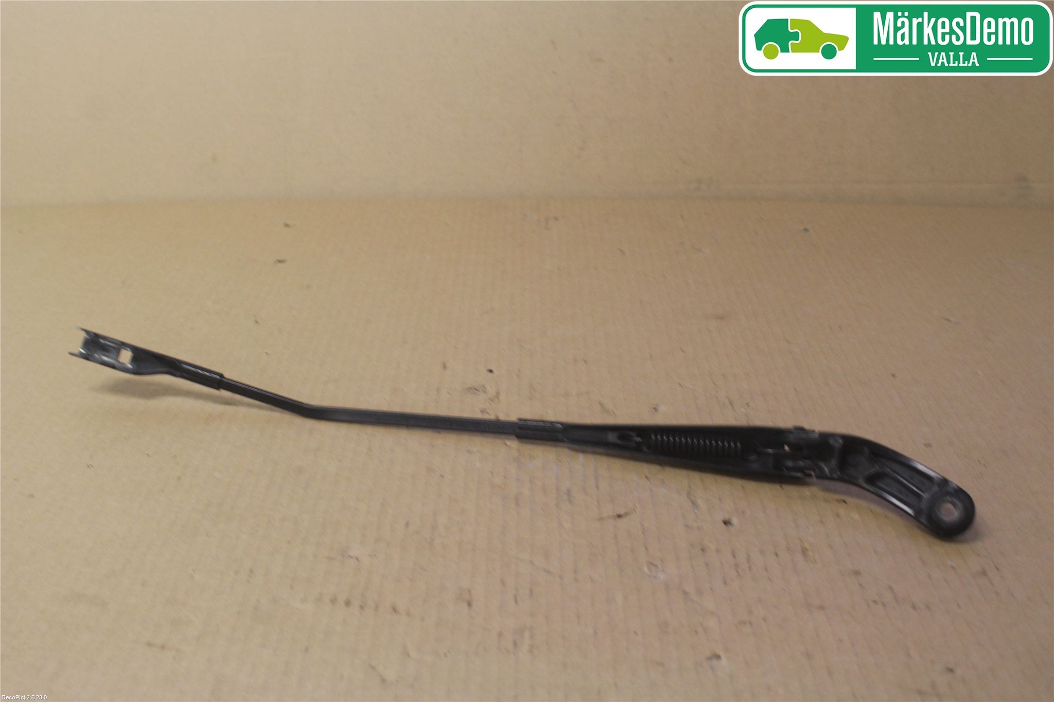 Audi A5 07-16 Torkararm Armar Vindruta