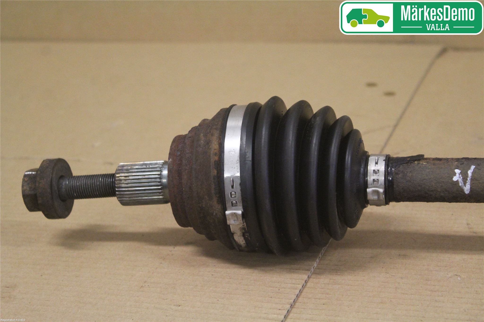 Volkswagen VW PASSAT 05-11 Drivaxel Bak Höger