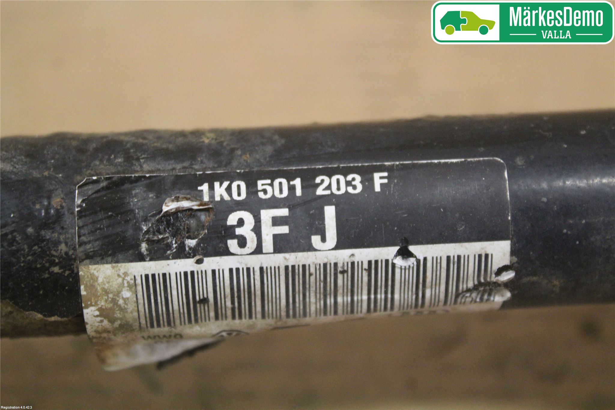 Volkswagen VW PASSAT 11-14 Drivaxel Bak Vänster