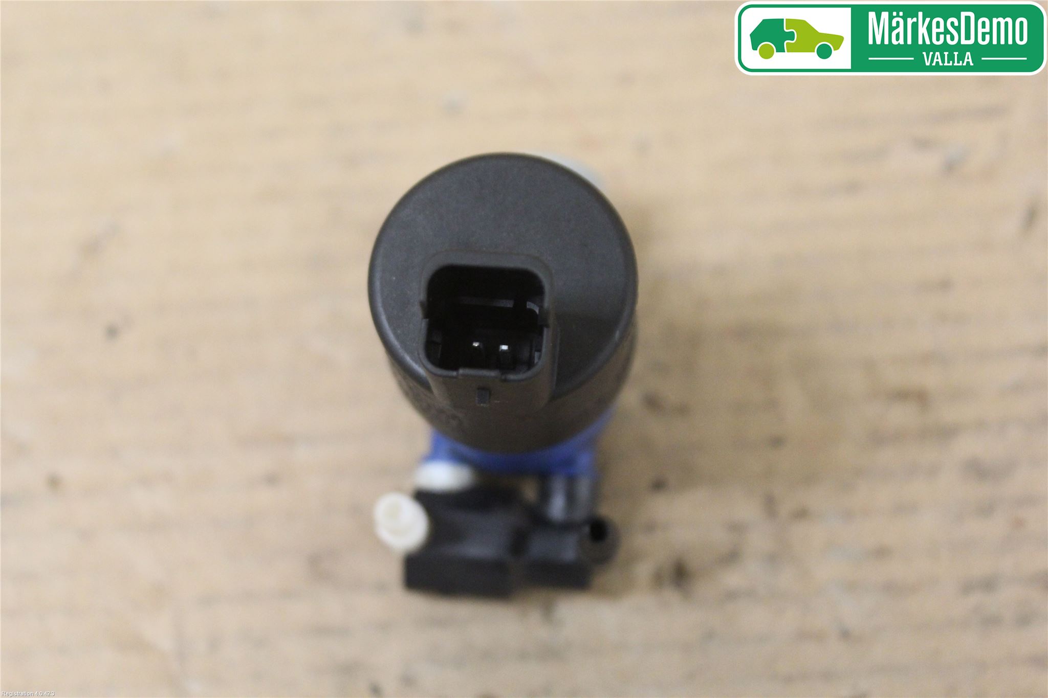 Renault CLIO III  09-12 Spolarpump Vindruta