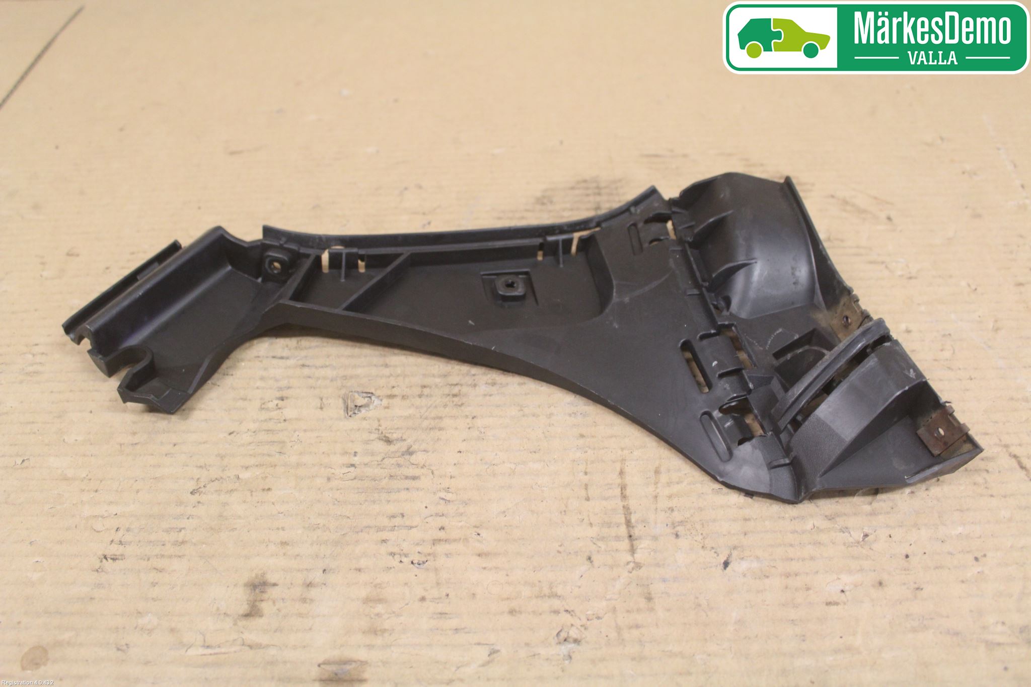 Volvo C30 07-10 Stötfångarfäste Bak Hö