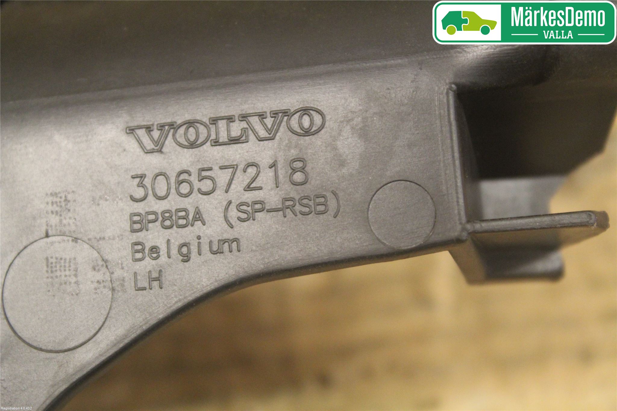 Volvo C30 07-10 Stötfångarfäste Bak Vä