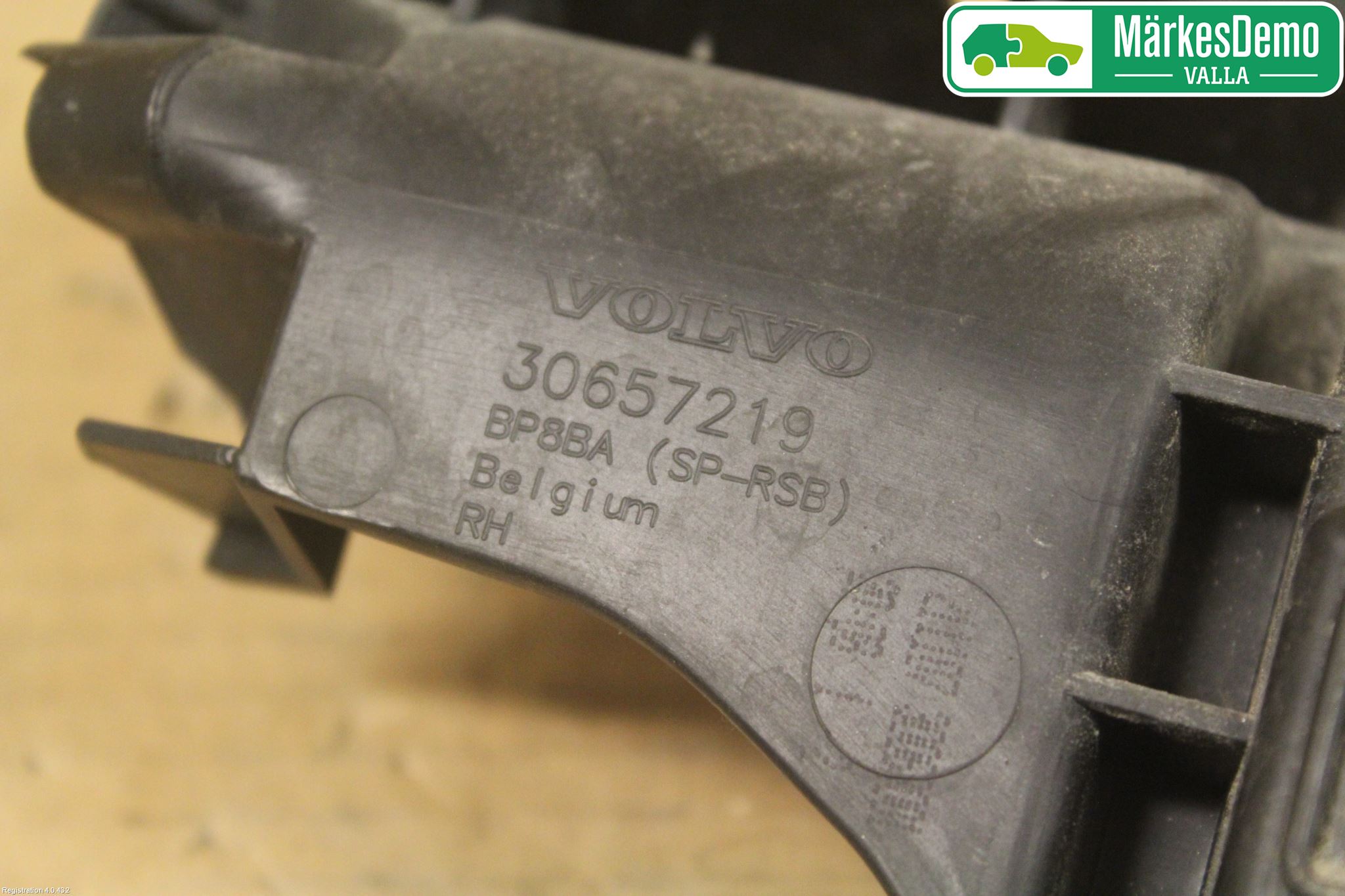 Volvo C30 07-10 Stötfångarfäste Bak Hö