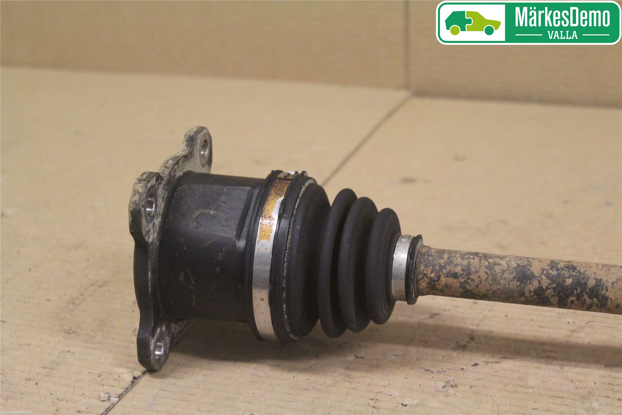 Suzuki GRAND VITARA II 06-14 Drivaxel Fram Vänster