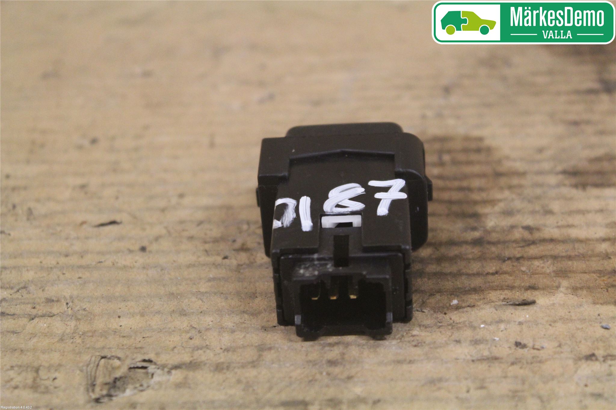 Suzuki GRAND VITARA II 06-14 Strömställare Övrigt