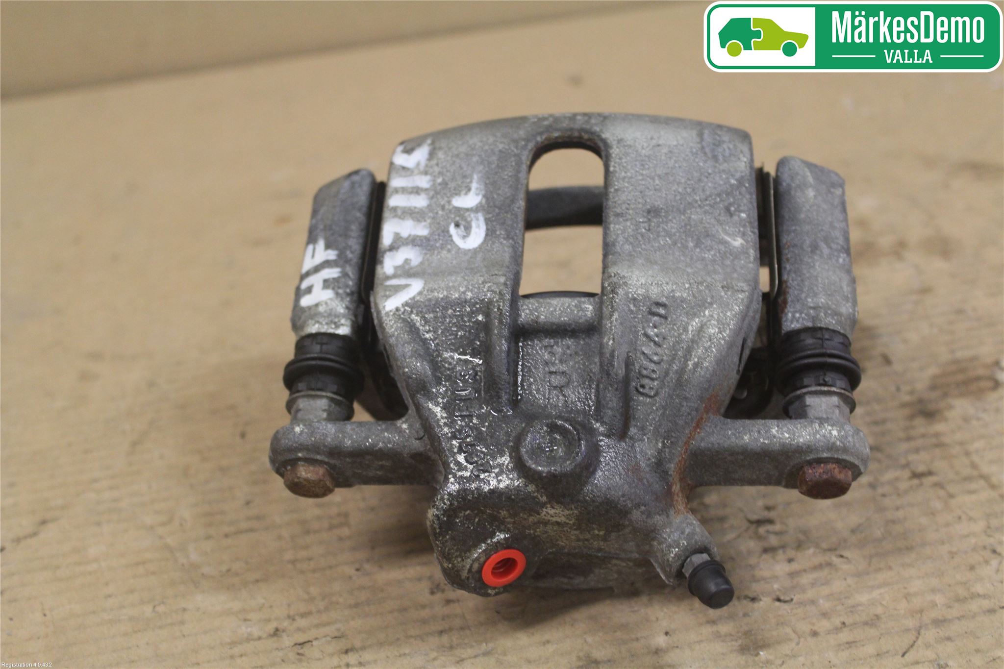 Renault CLIO IV 12-16 Bromsok Fram Höger